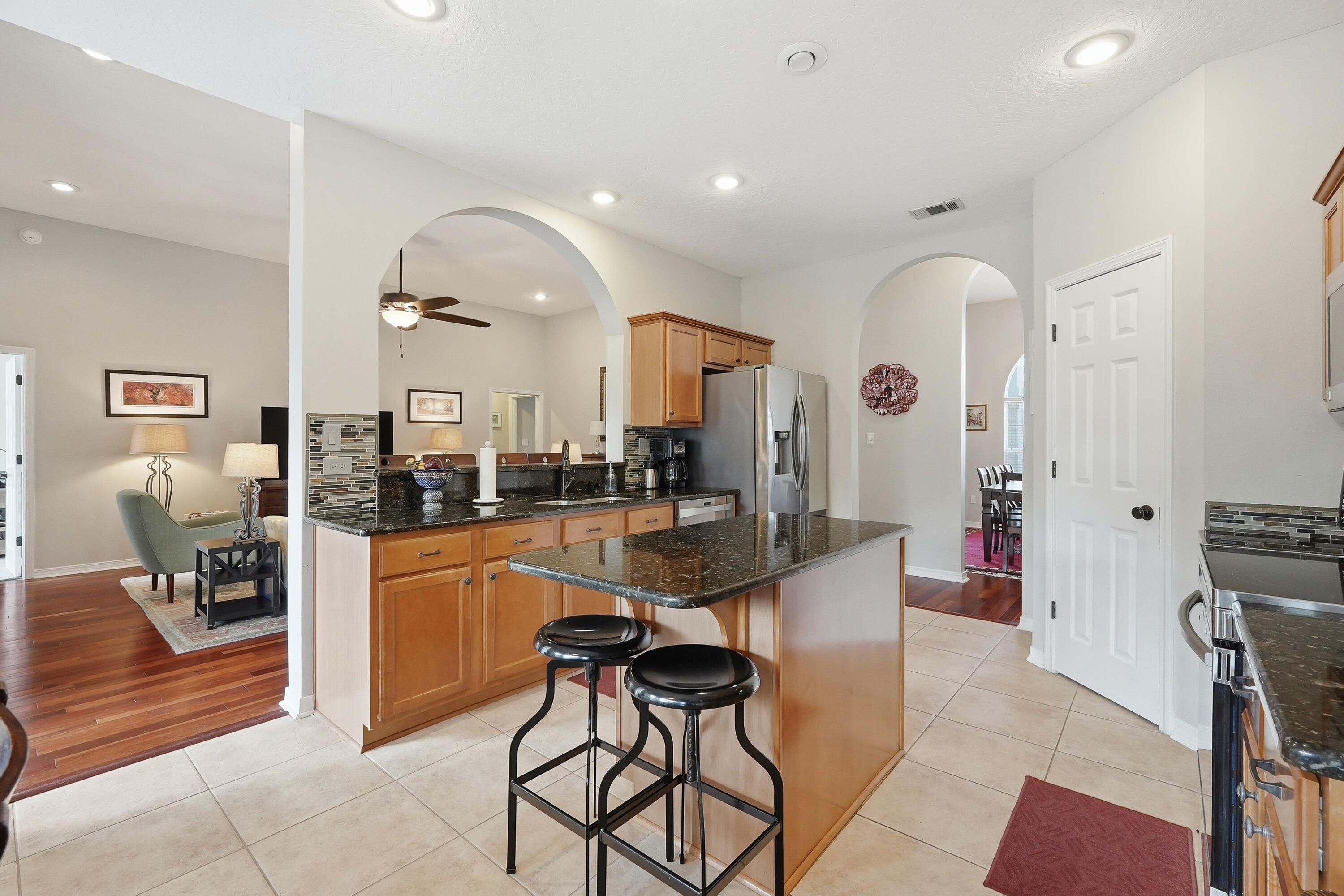 BRIDGEPORT COLONY - Residential