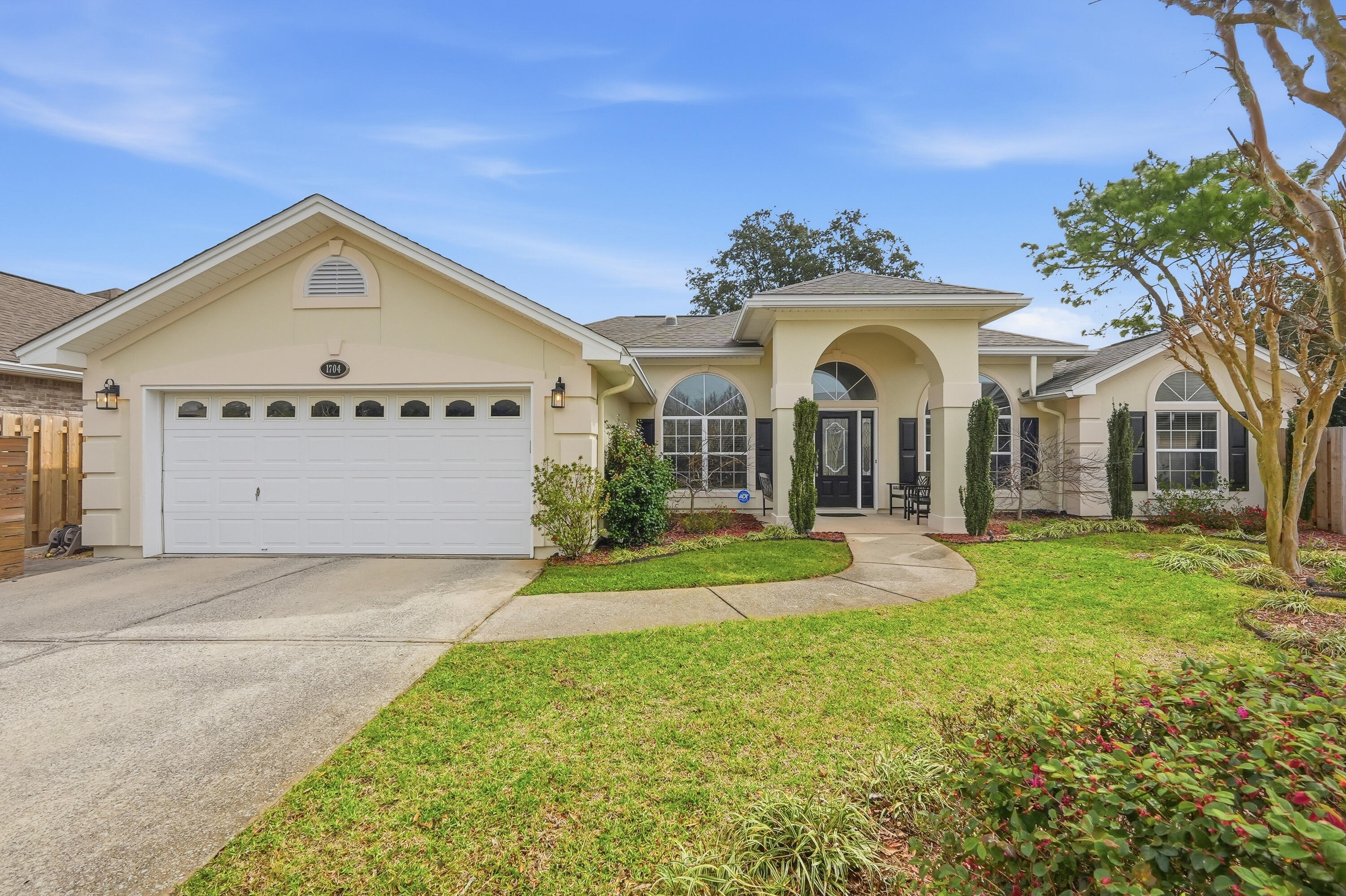 BRIDGEPORT COLONY - Residential