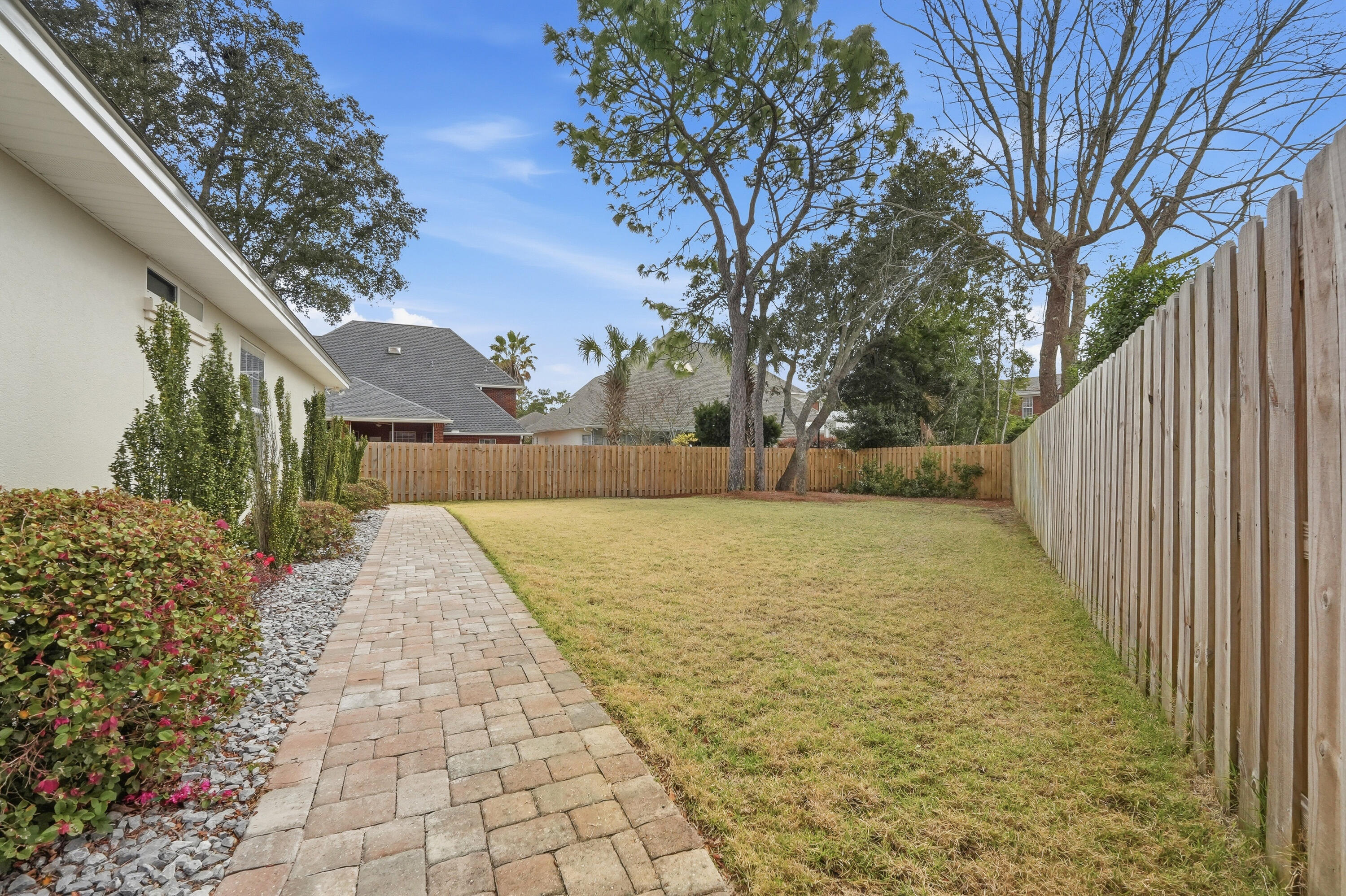 BRIDGEPORT COLONY - Residential