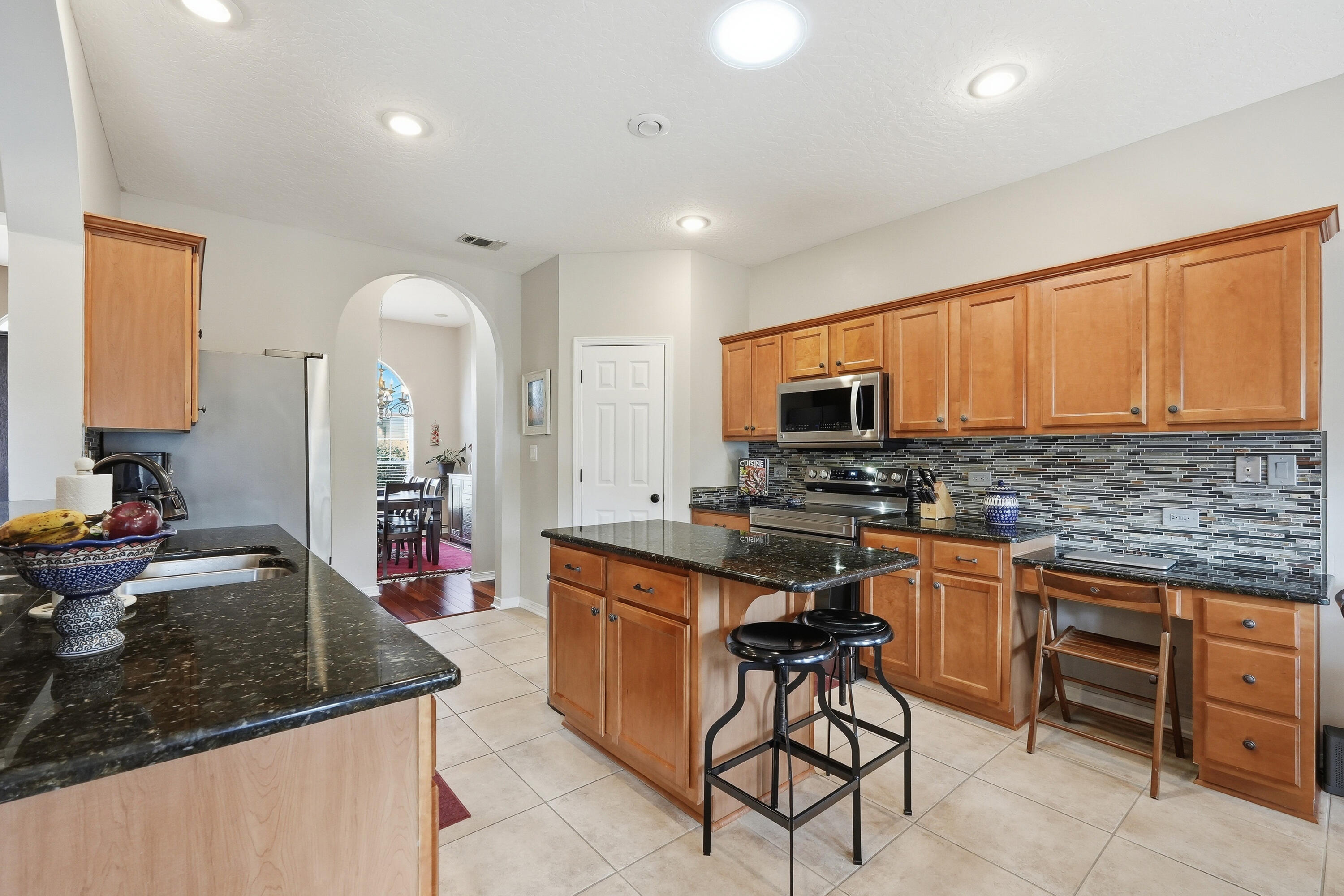 BRIDGEPORT COLONY - Residential