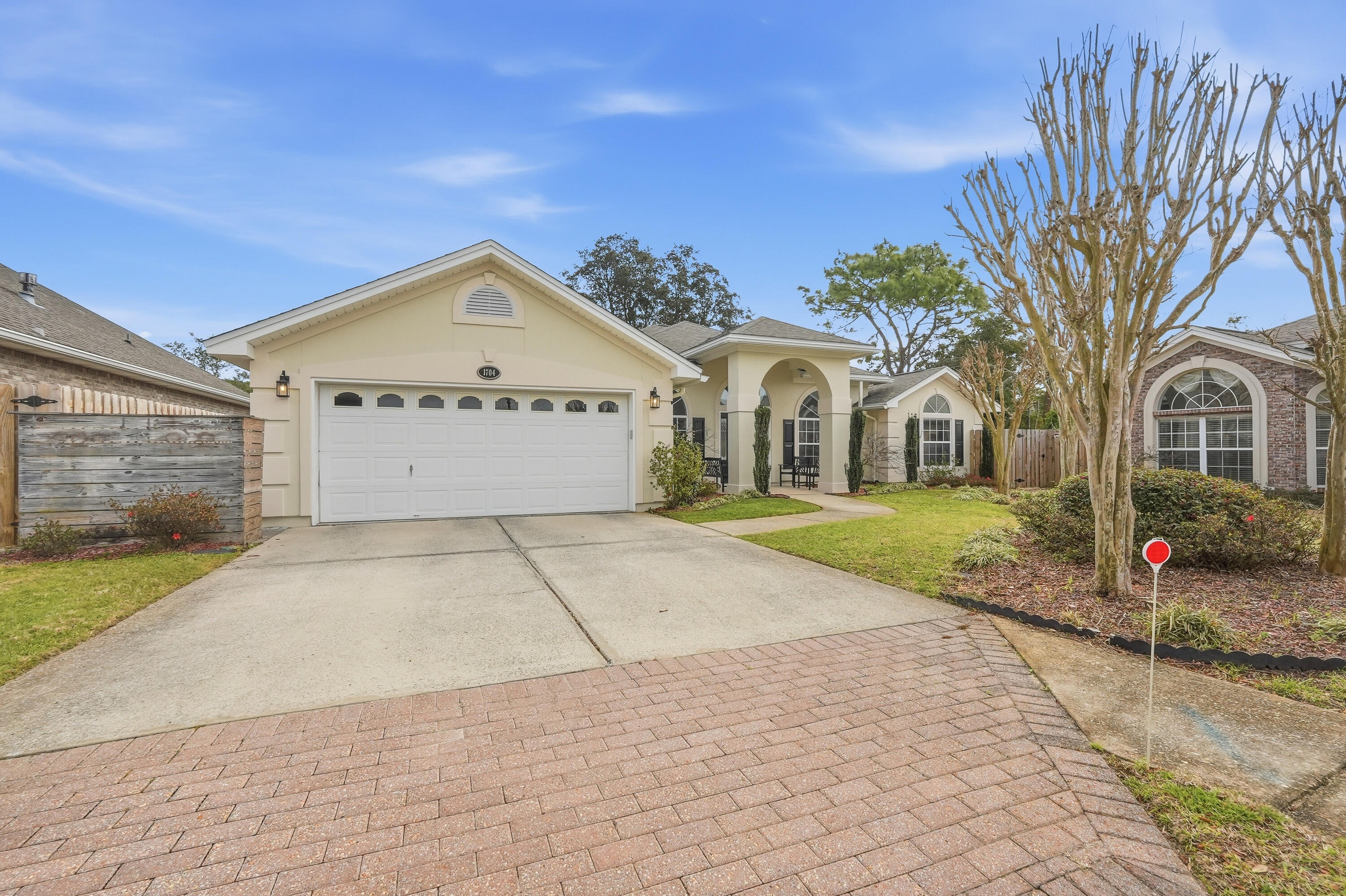 BRIDGEPORT COLONY - Residential