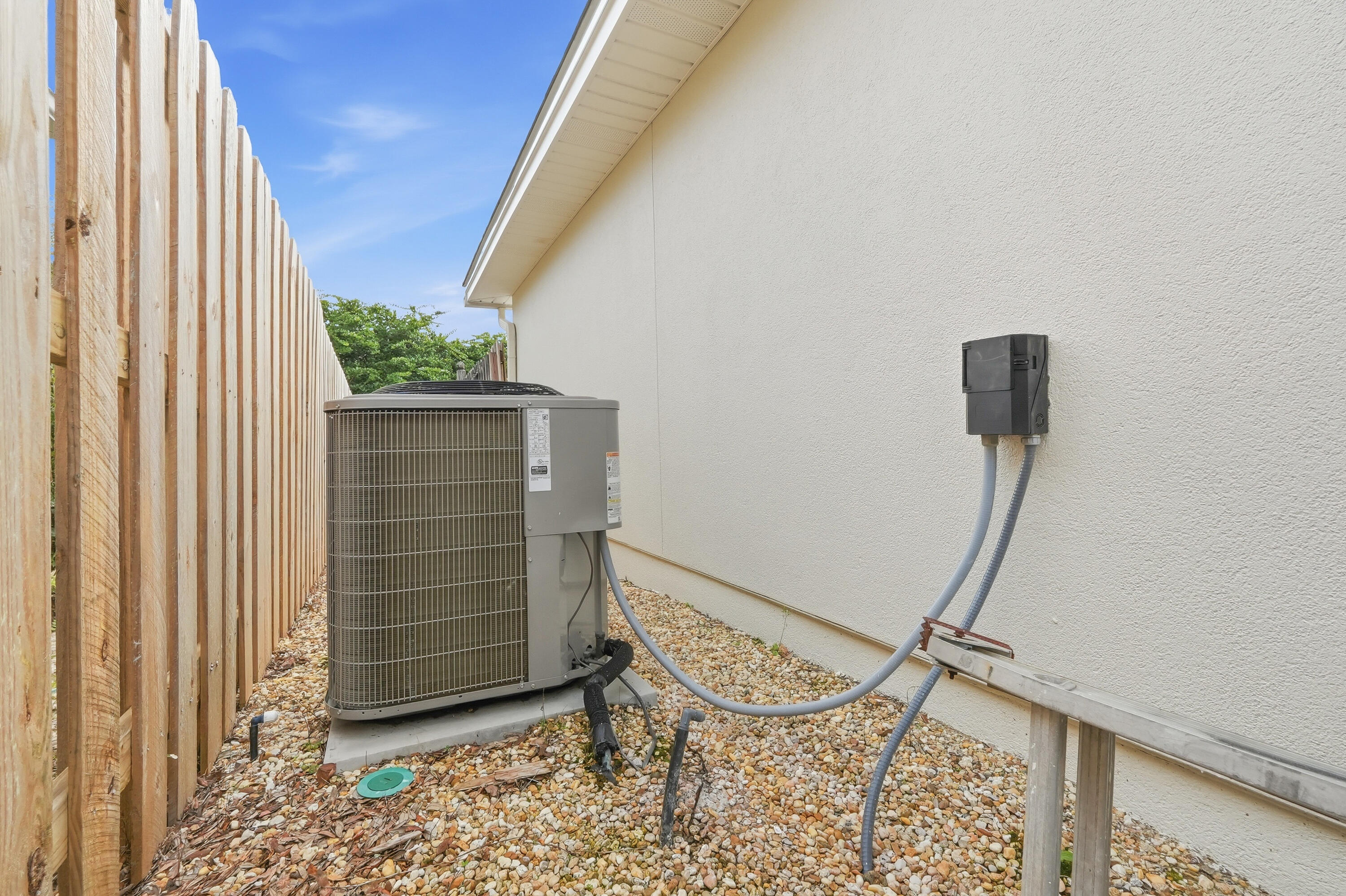 BRIDGEPORT COLONY - Residential