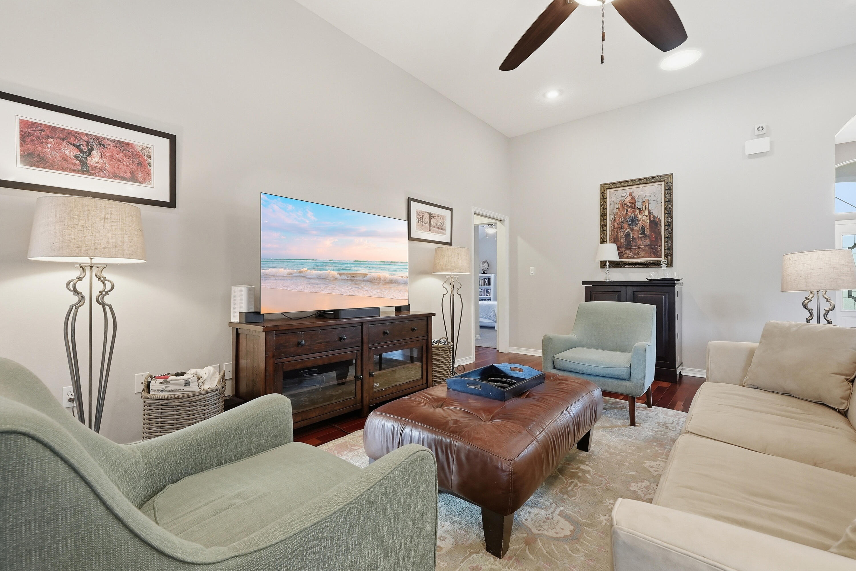 BRIDGEPORT COLONY - Residential