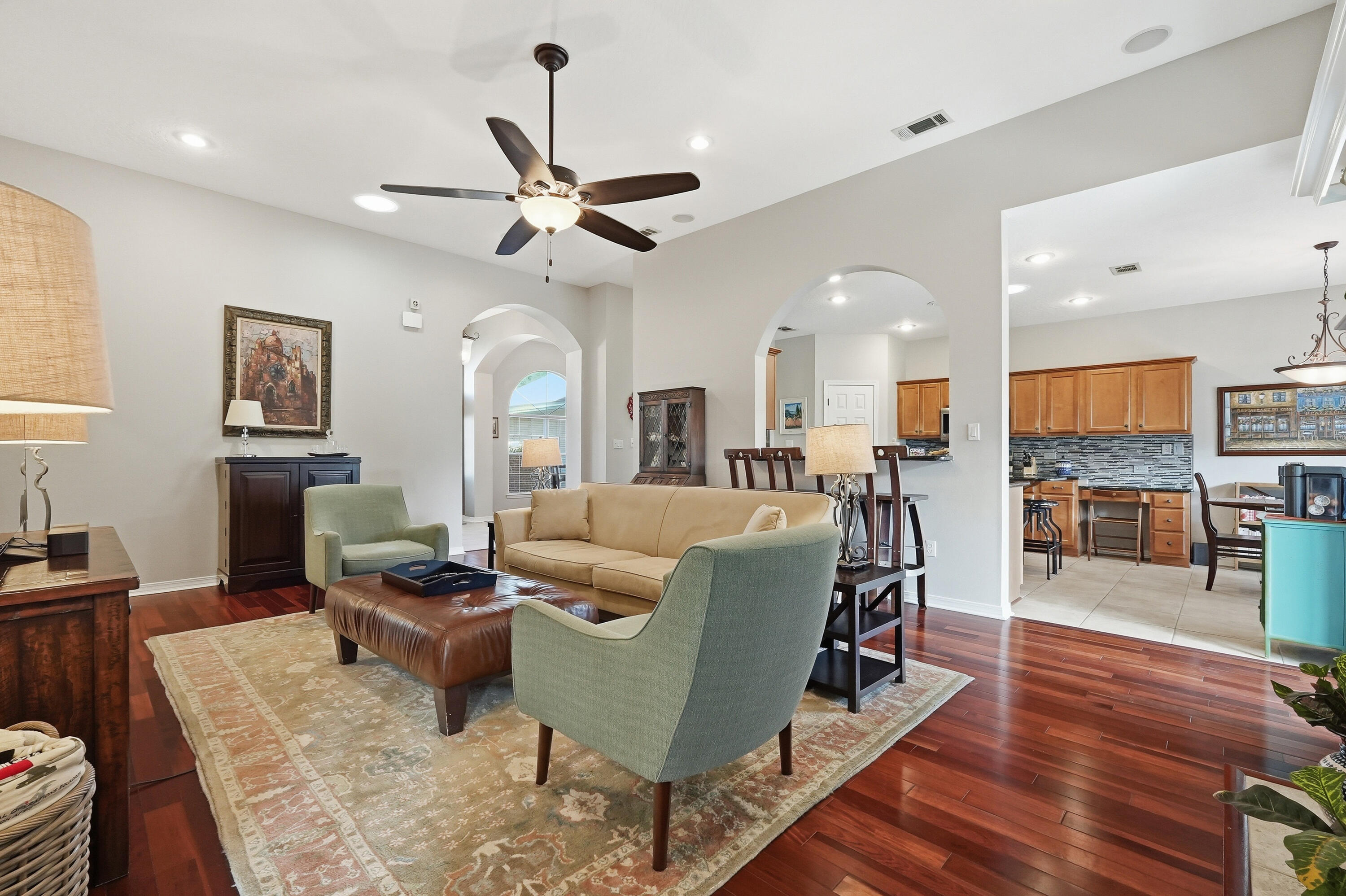 BRIDGEPORT COLONY - Residential