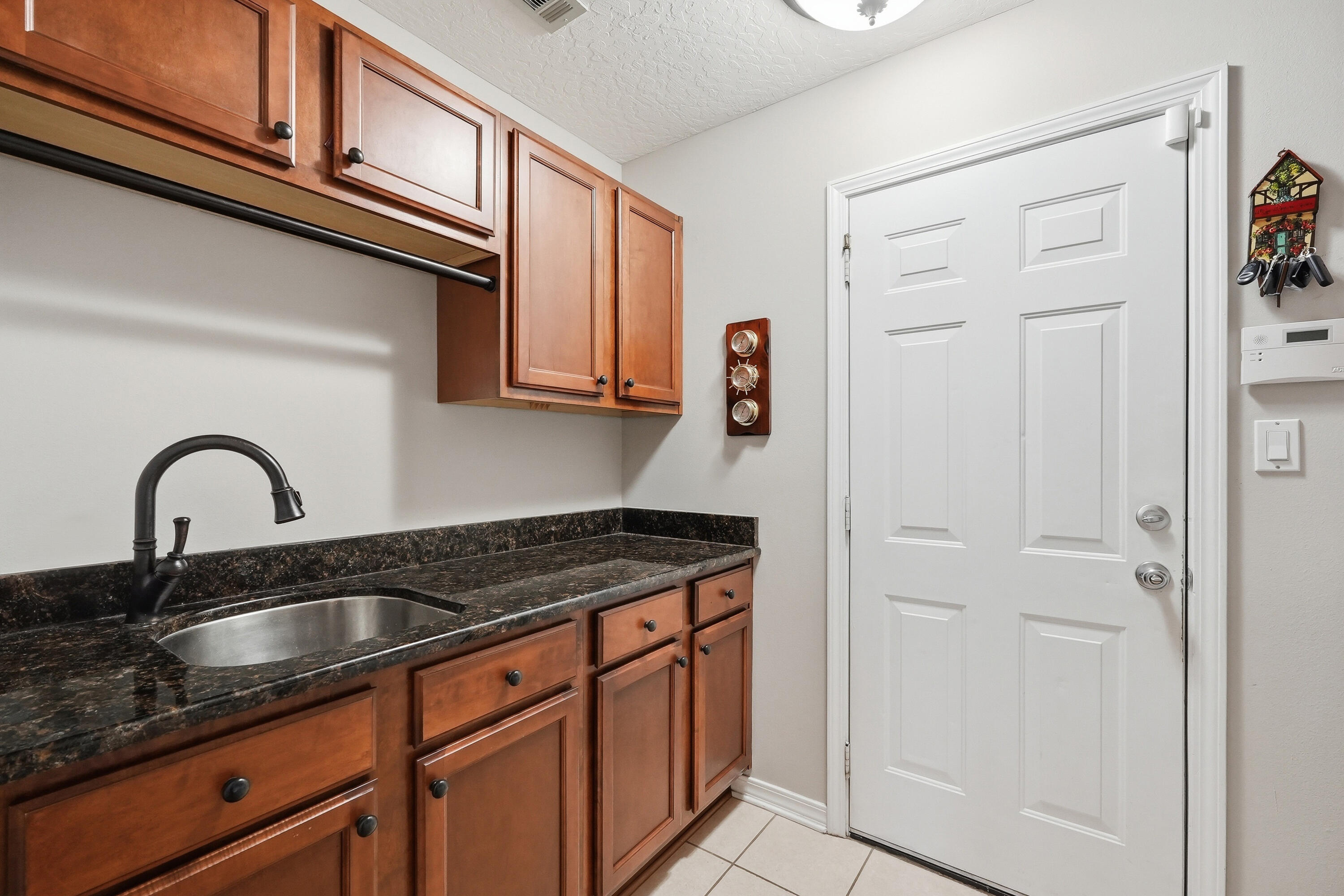 BRIDGEPORT COLONY - Residential