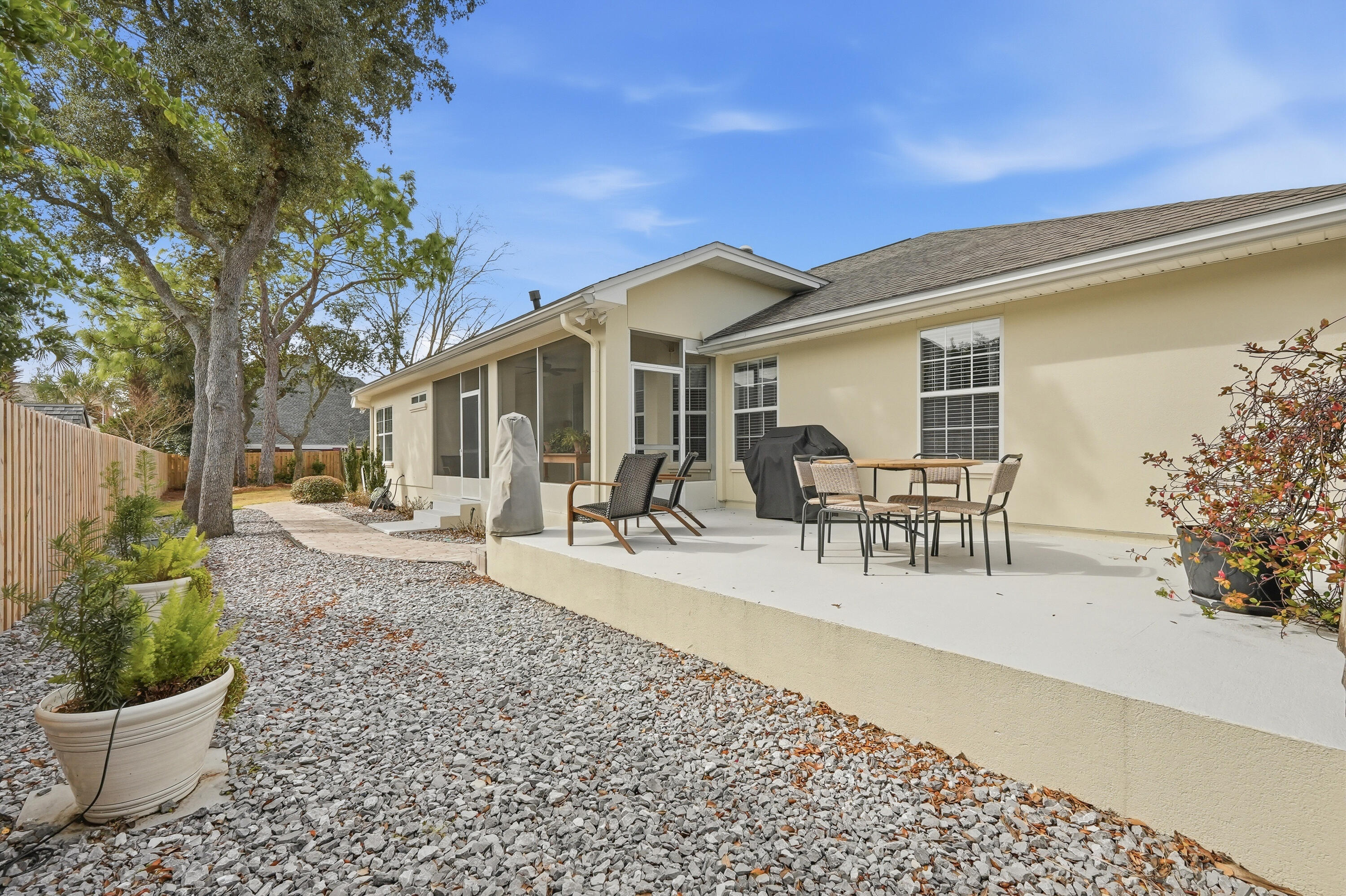 BRIDGEPORT COLONY - Residential