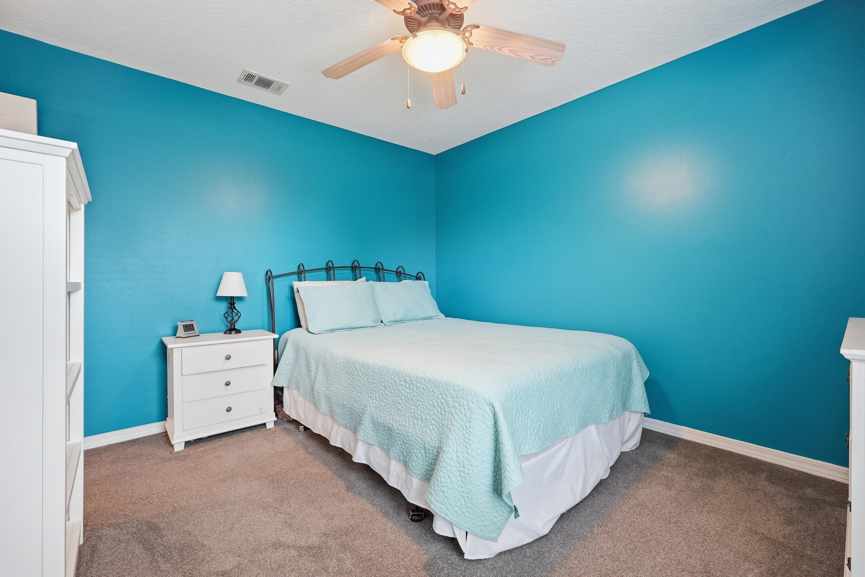 BRIDGEPORT COLONY - Residential