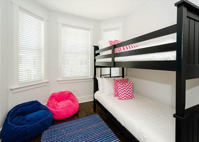 NATUREWALK AT SEAGROVE - Residential