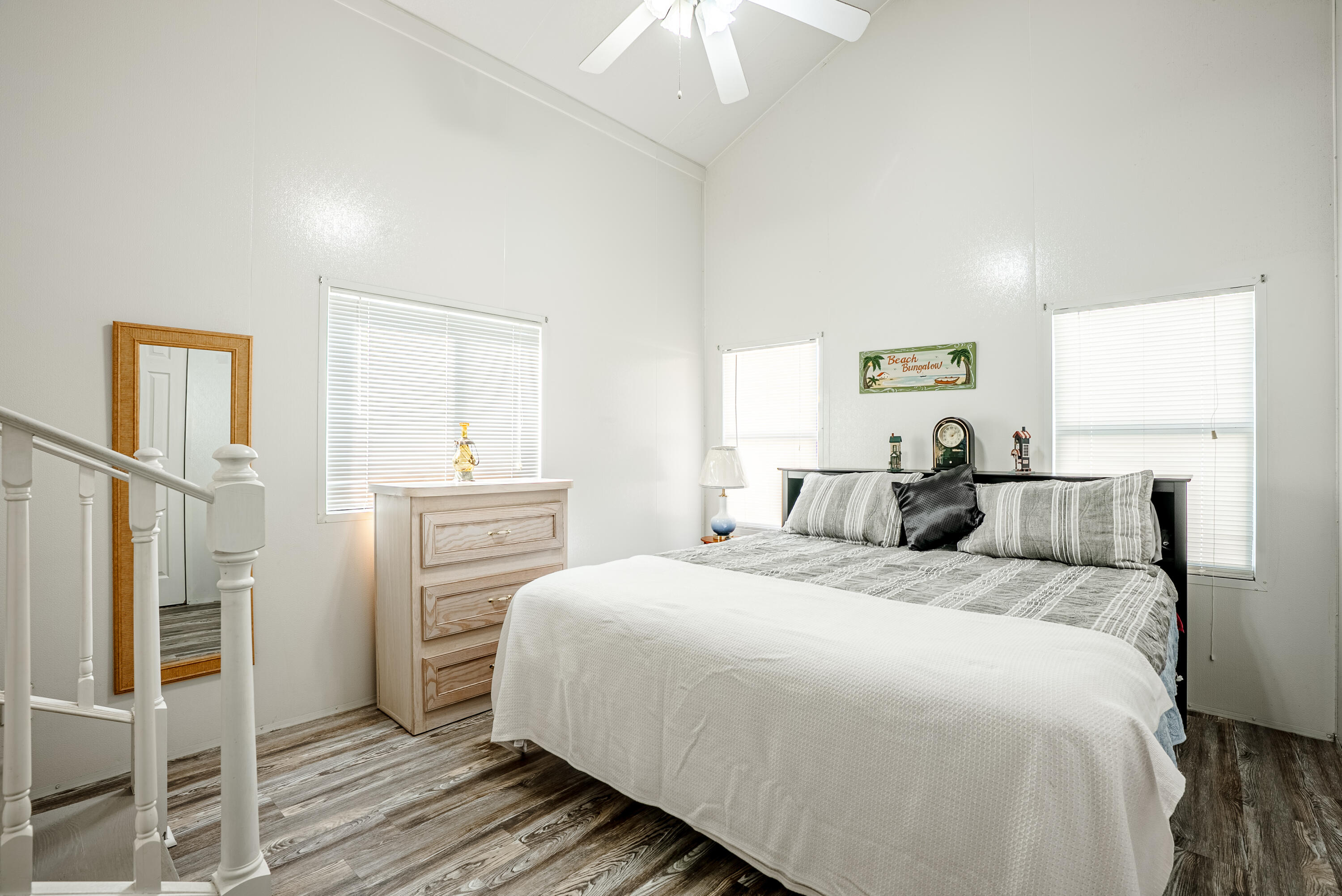 EMERALD POINTE RESORT - Residential