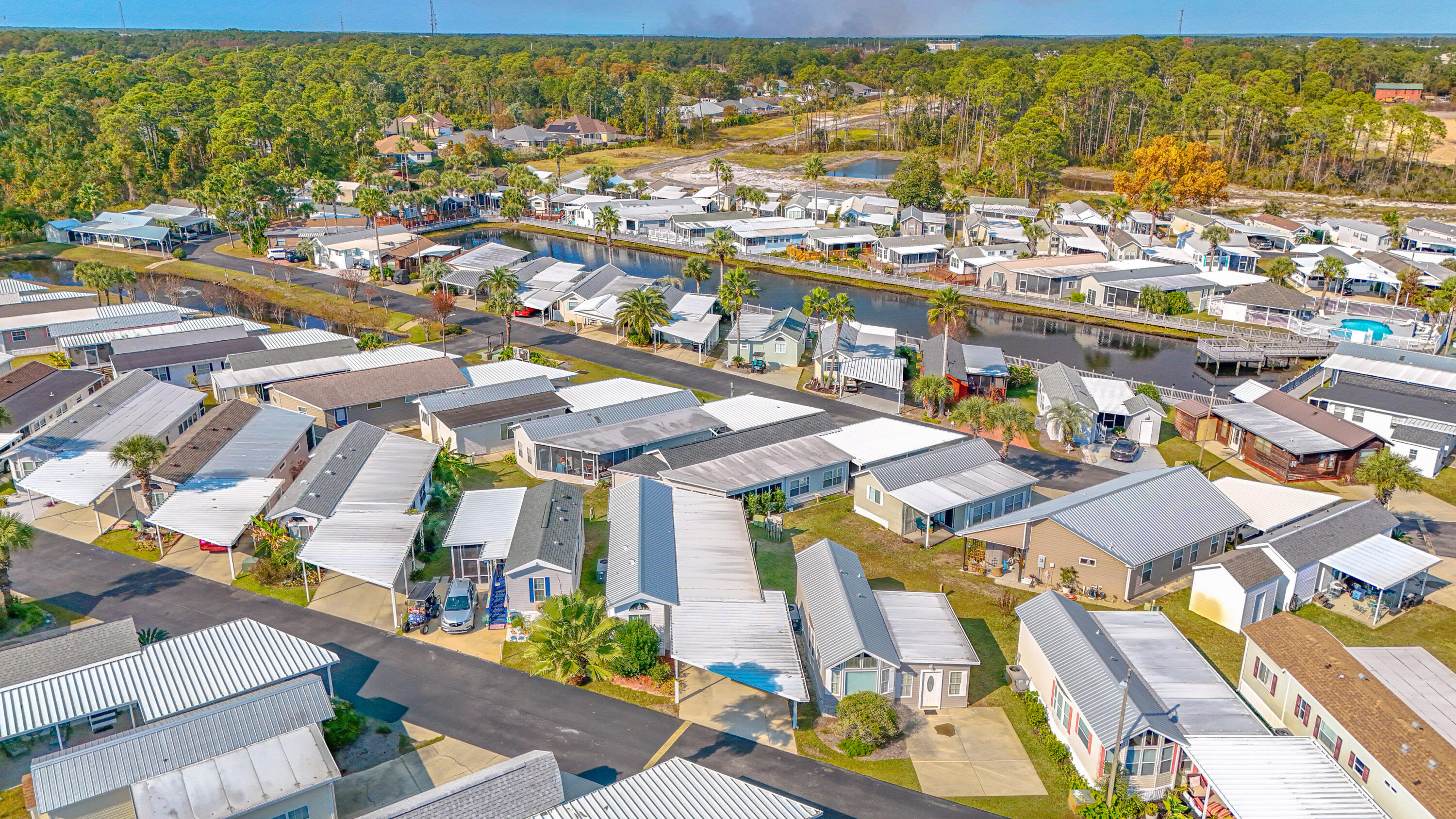 EMERALD POINTE RESORT - Residential