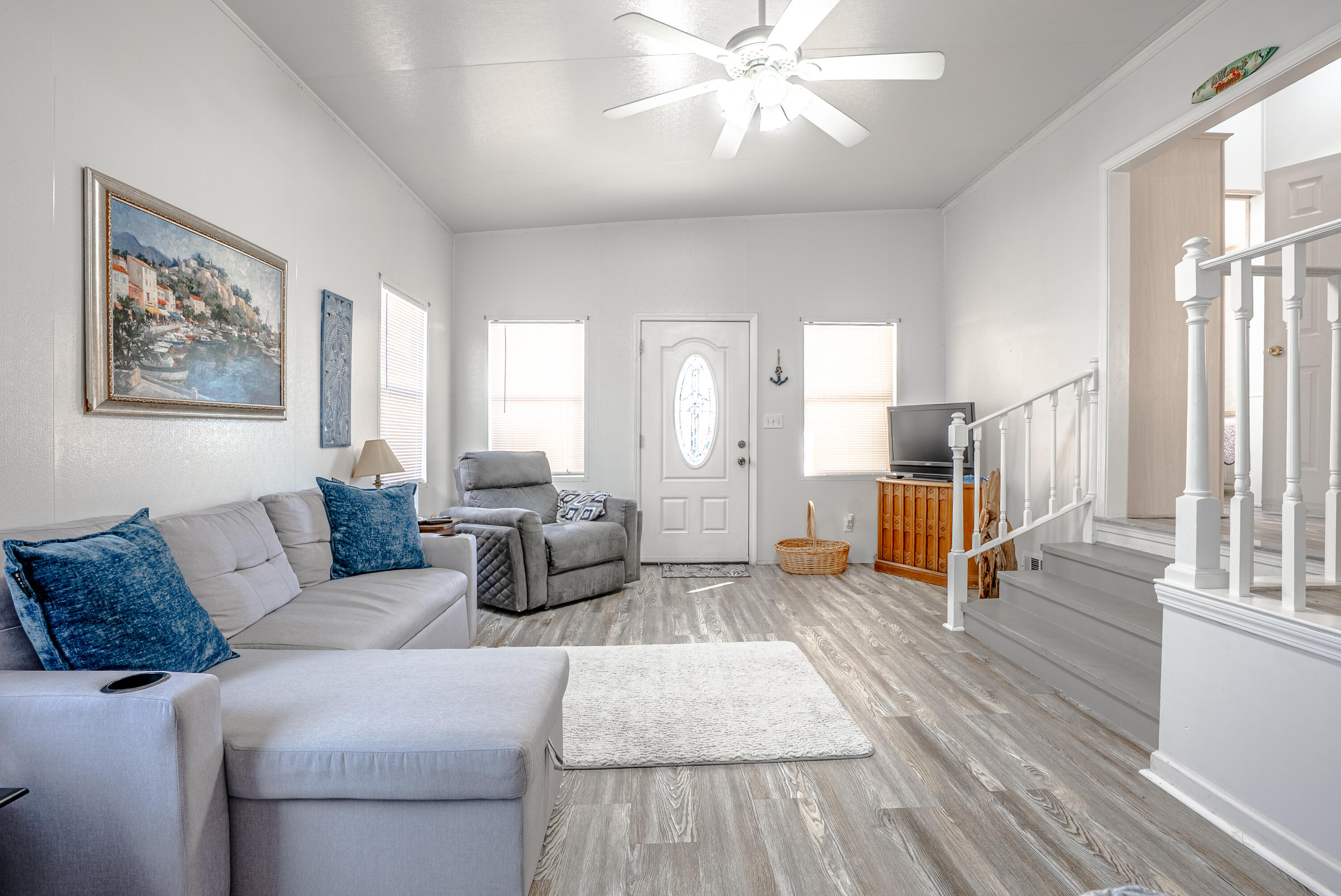 EMERALD POINTE RESORT - Residential