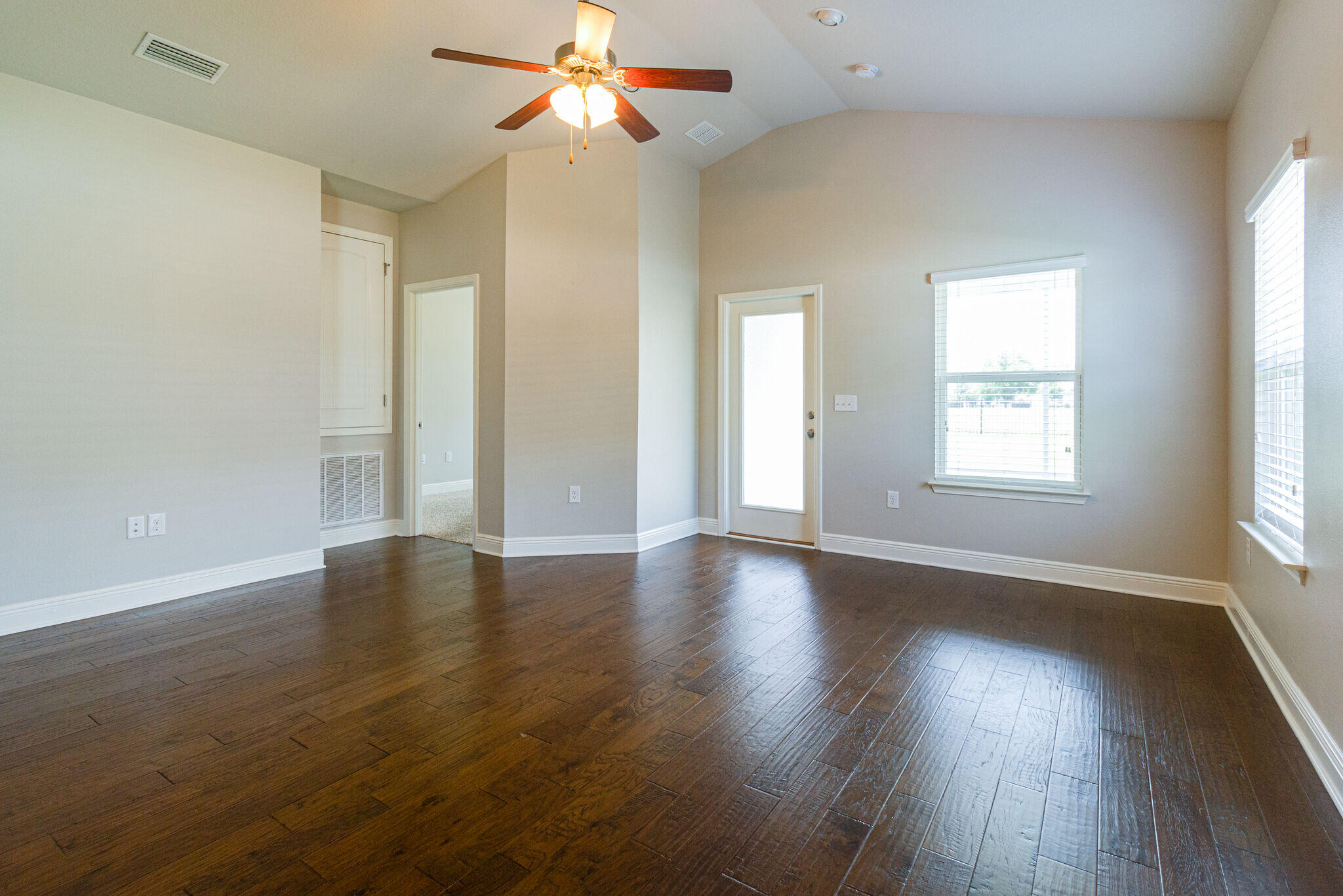 HAMMOCK BAY - Residential Lease