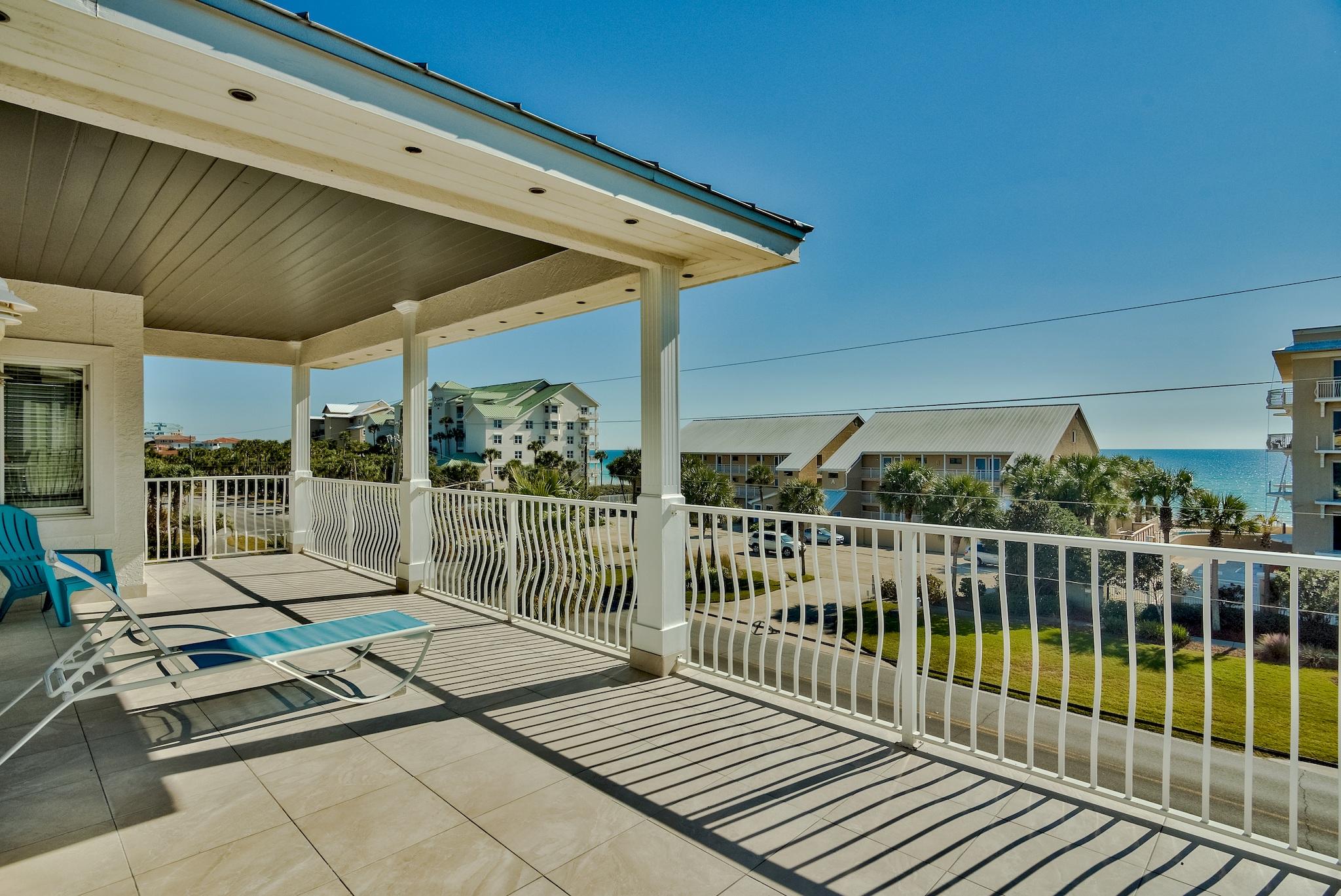 CRYSTAL BEACH - Residential
