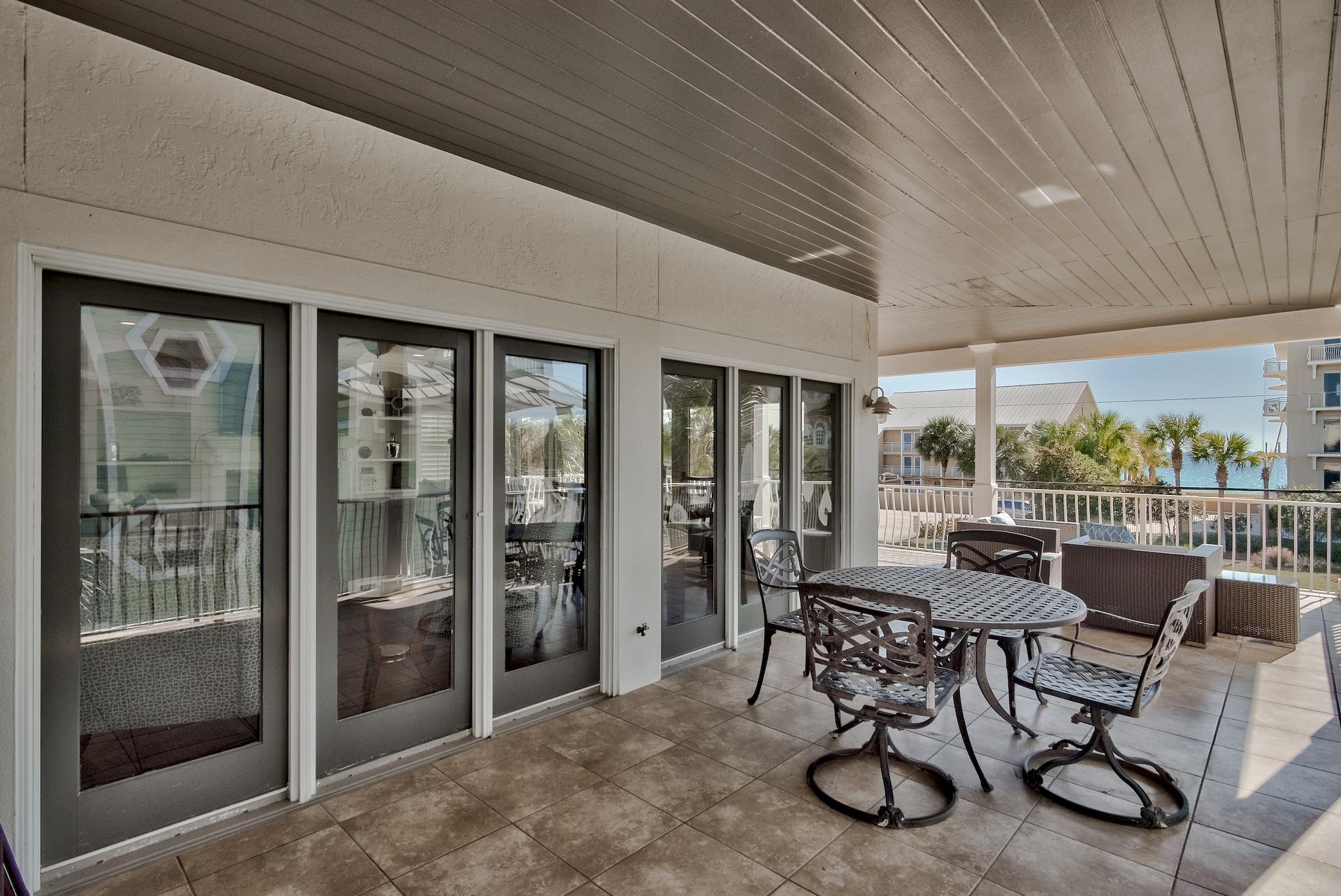 CRYSTAL BEACH - Residential