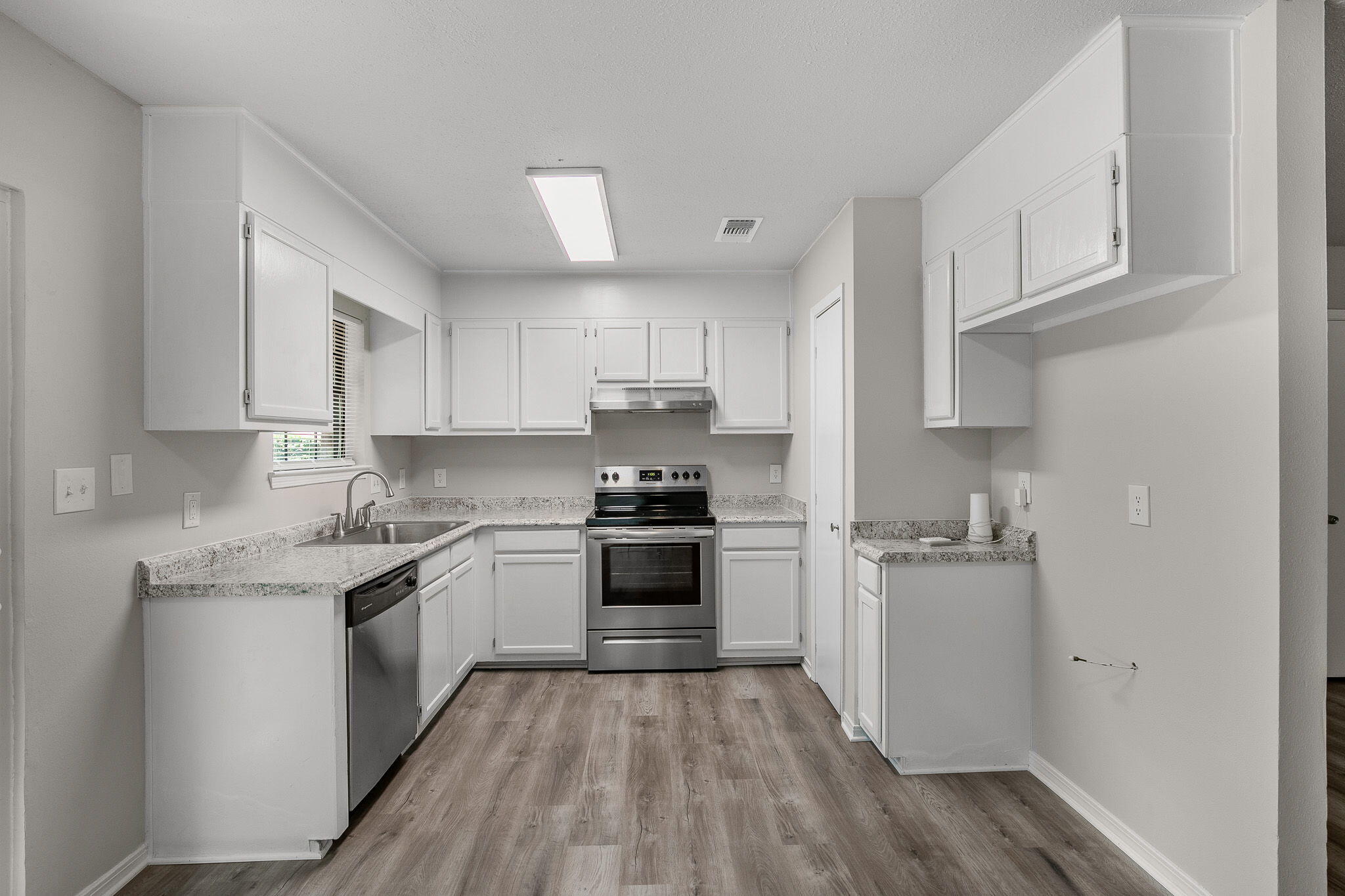 NO RECORDED SUBDIVISION - Residential