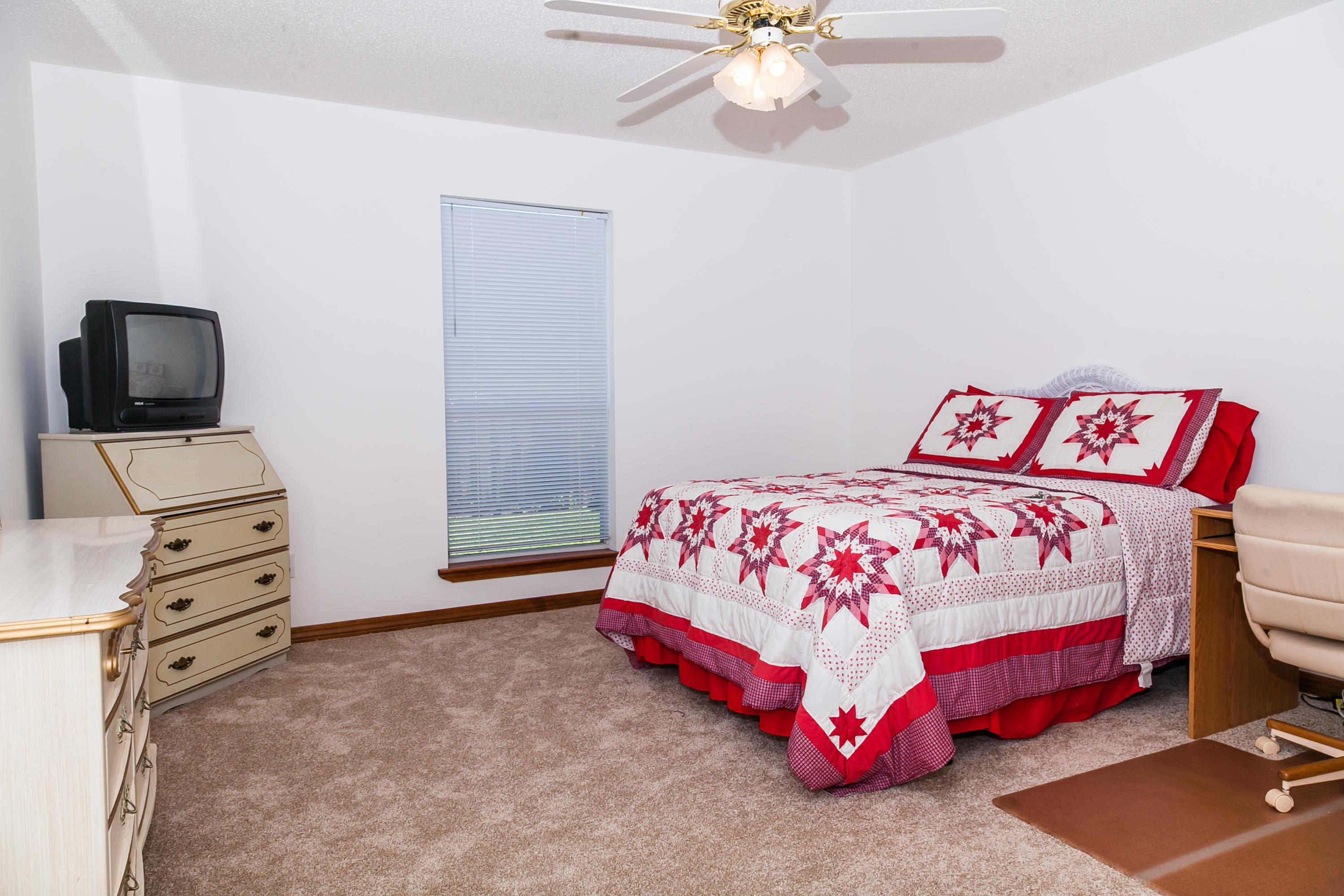 RIDGE WOOD MANOR - Residential