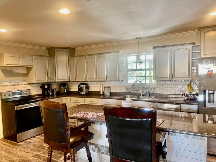 POQUITO BAYOU - Residential Lease