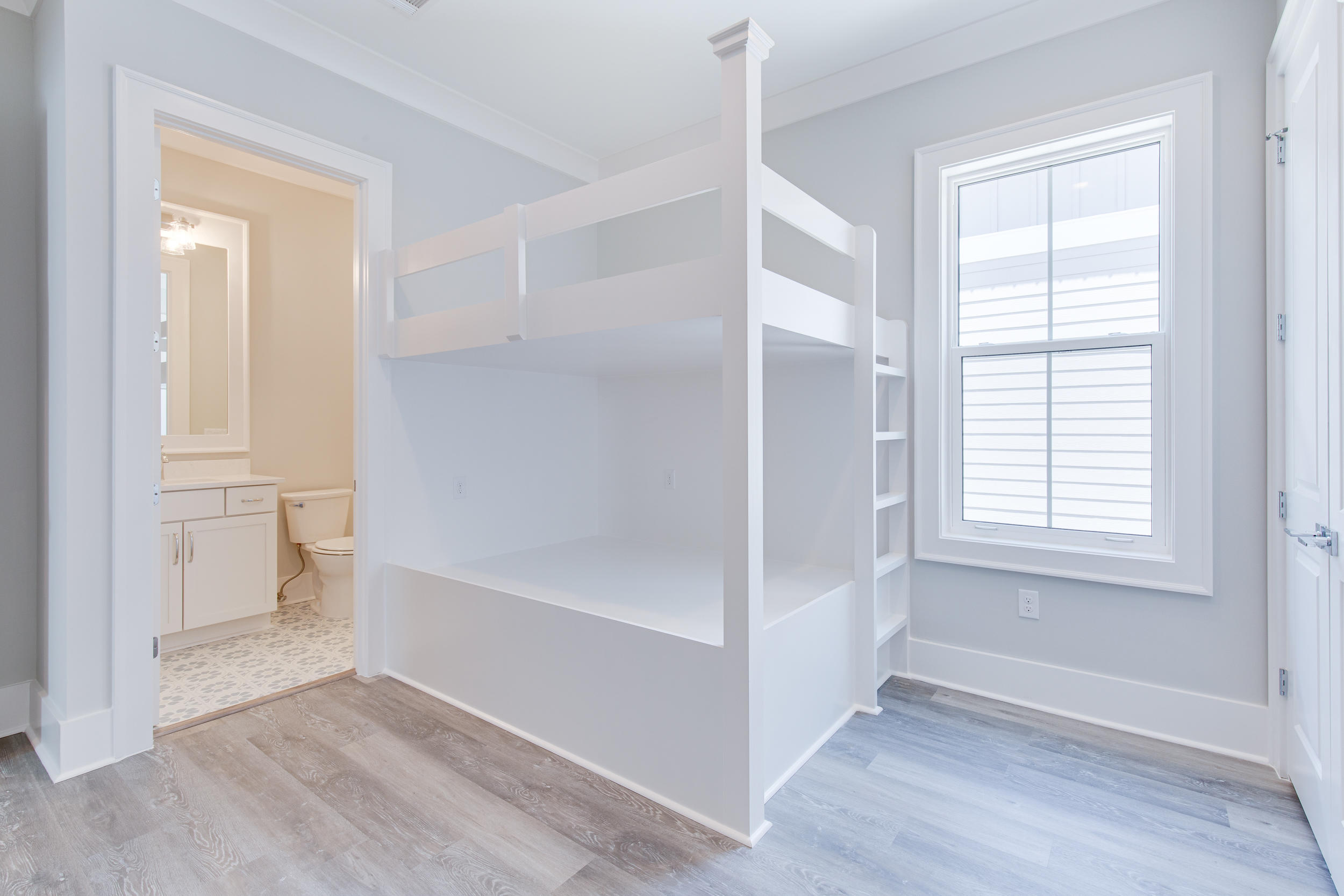 SHADOW PINES - Residential