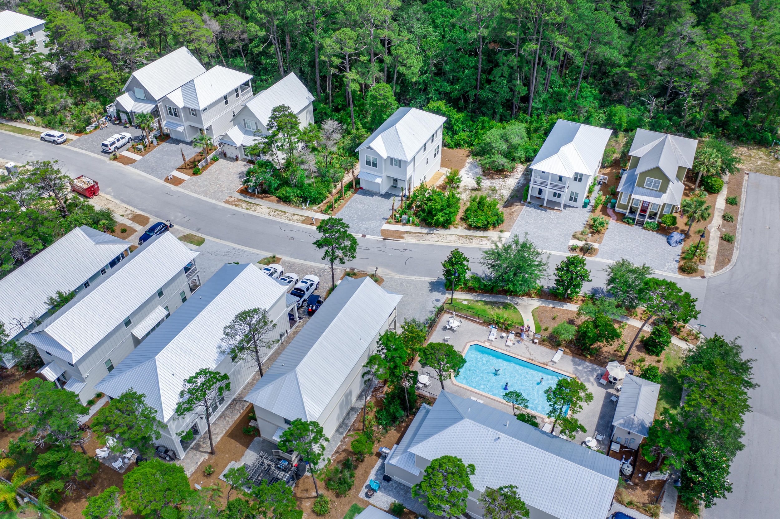 SHADOW PINES - Residential