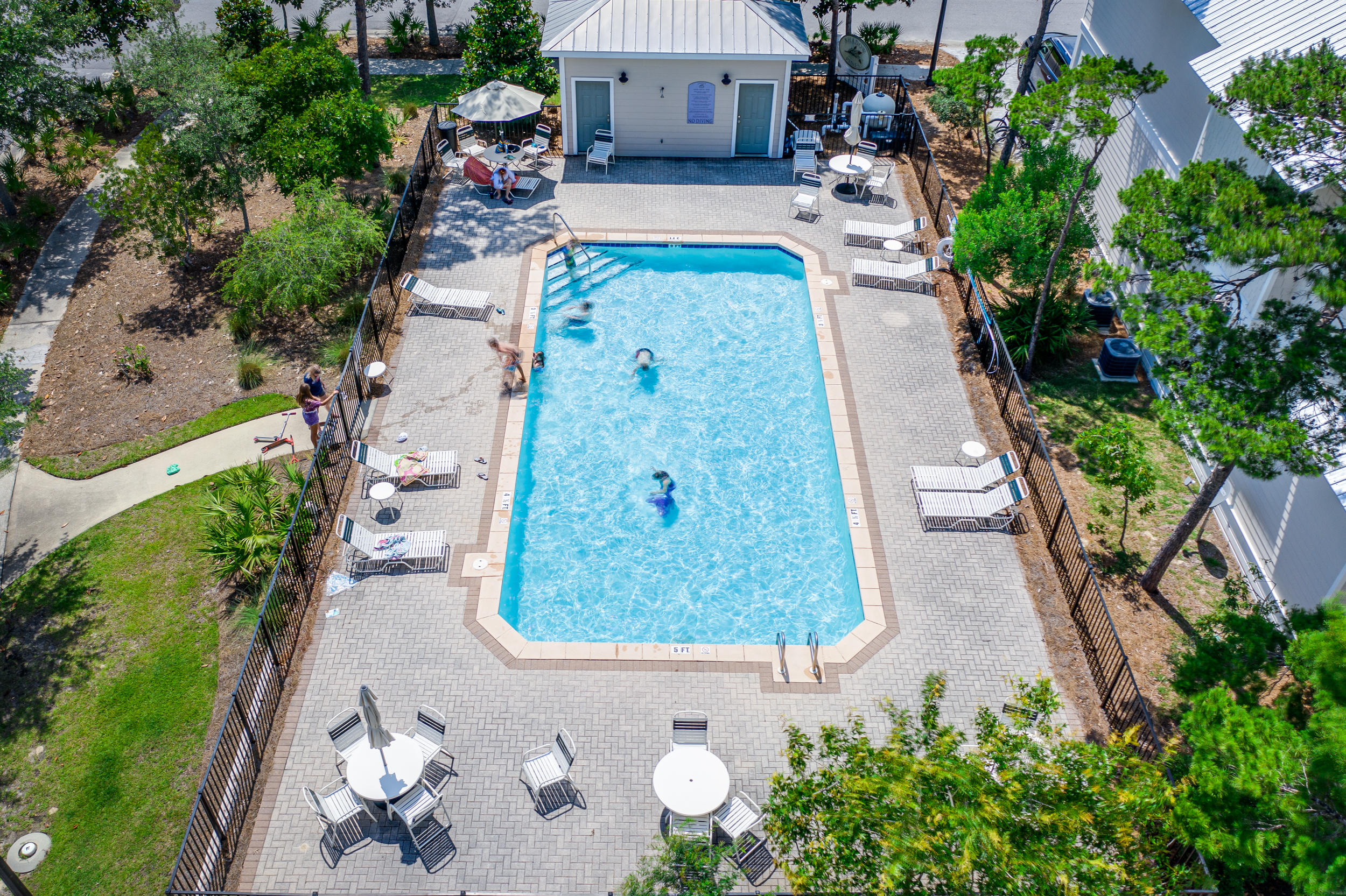 SHADOW PINES - Residential