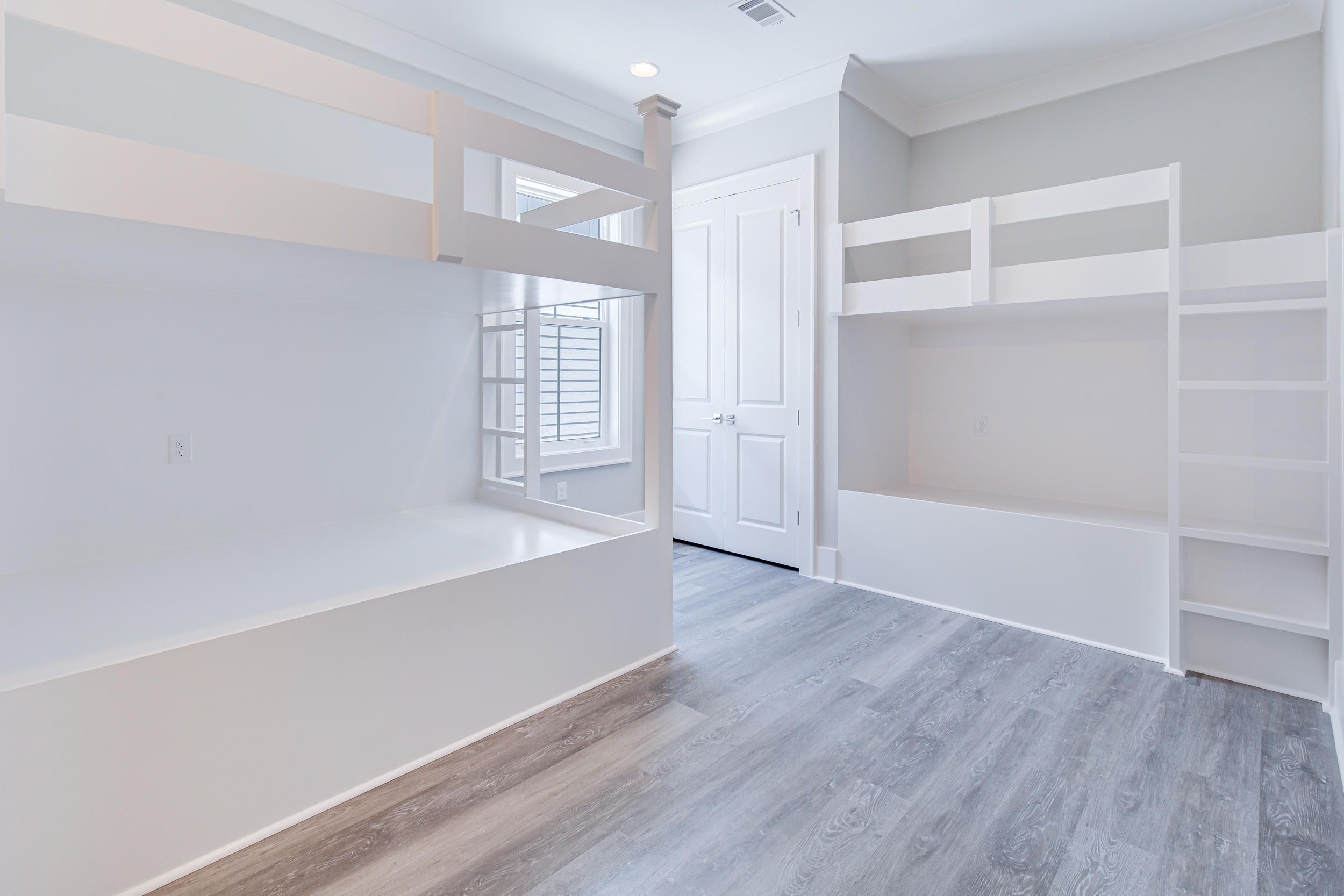 SHADOW PINES - Residential