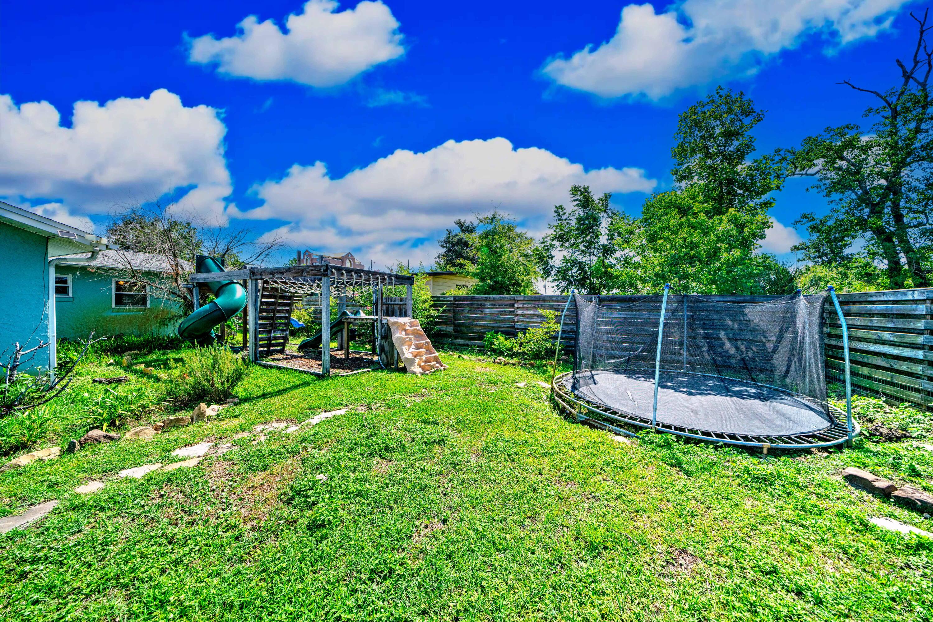 FOREST PARK - Residential