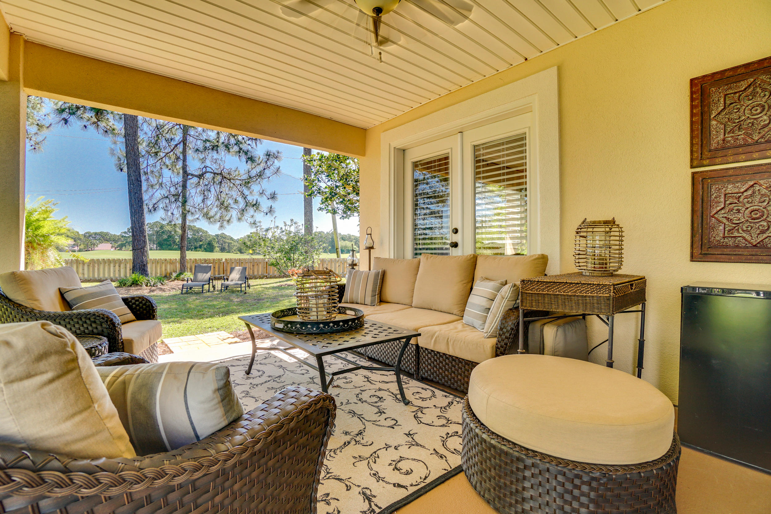 EMERALD LAKES PH 1 - Residential