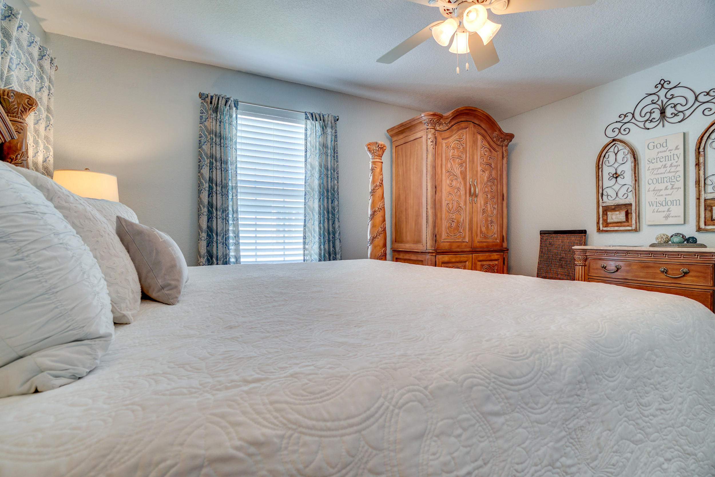 EMERALD LAKES PH 1 - Residential