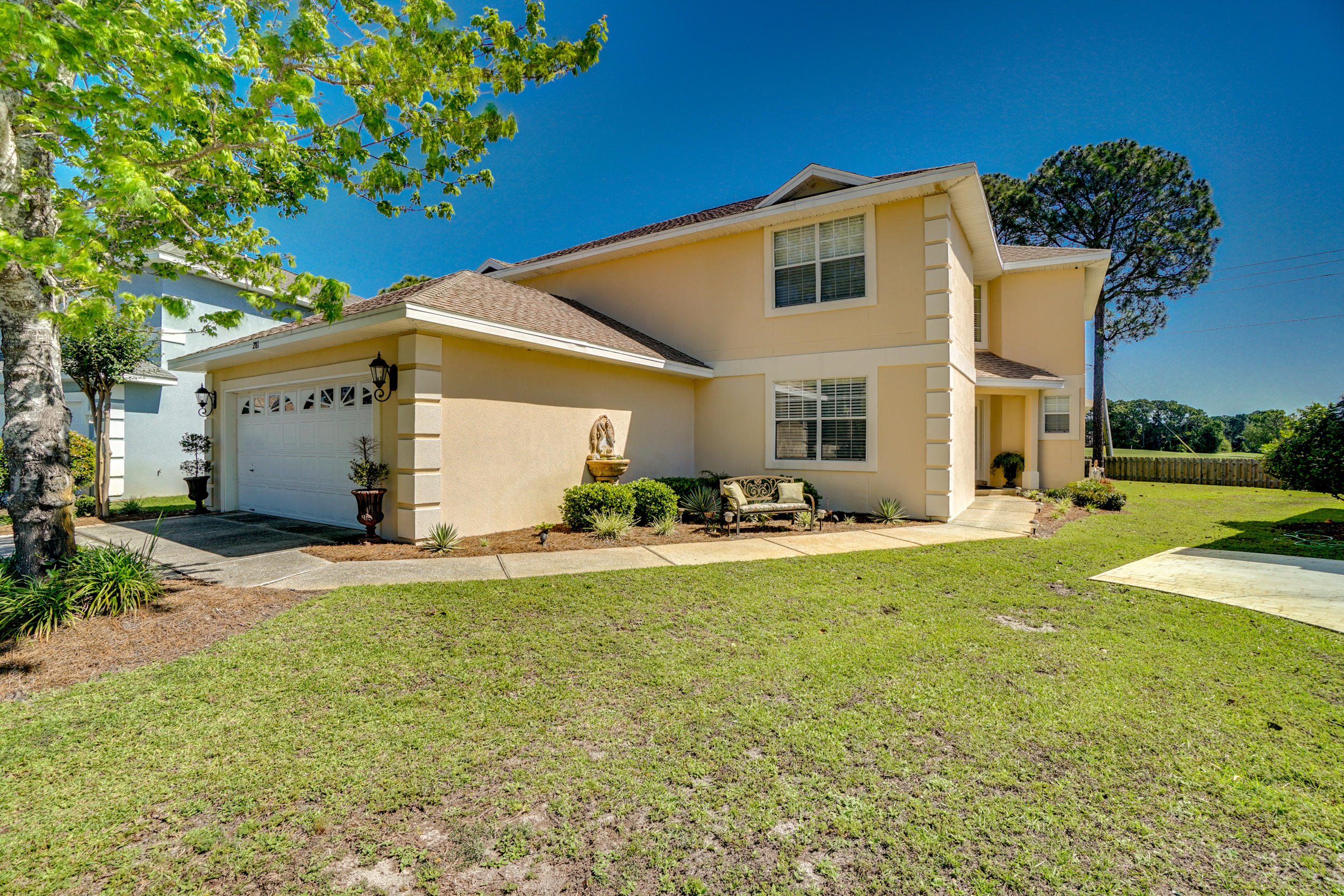 EMERALD LAKES PH 1 - Residential