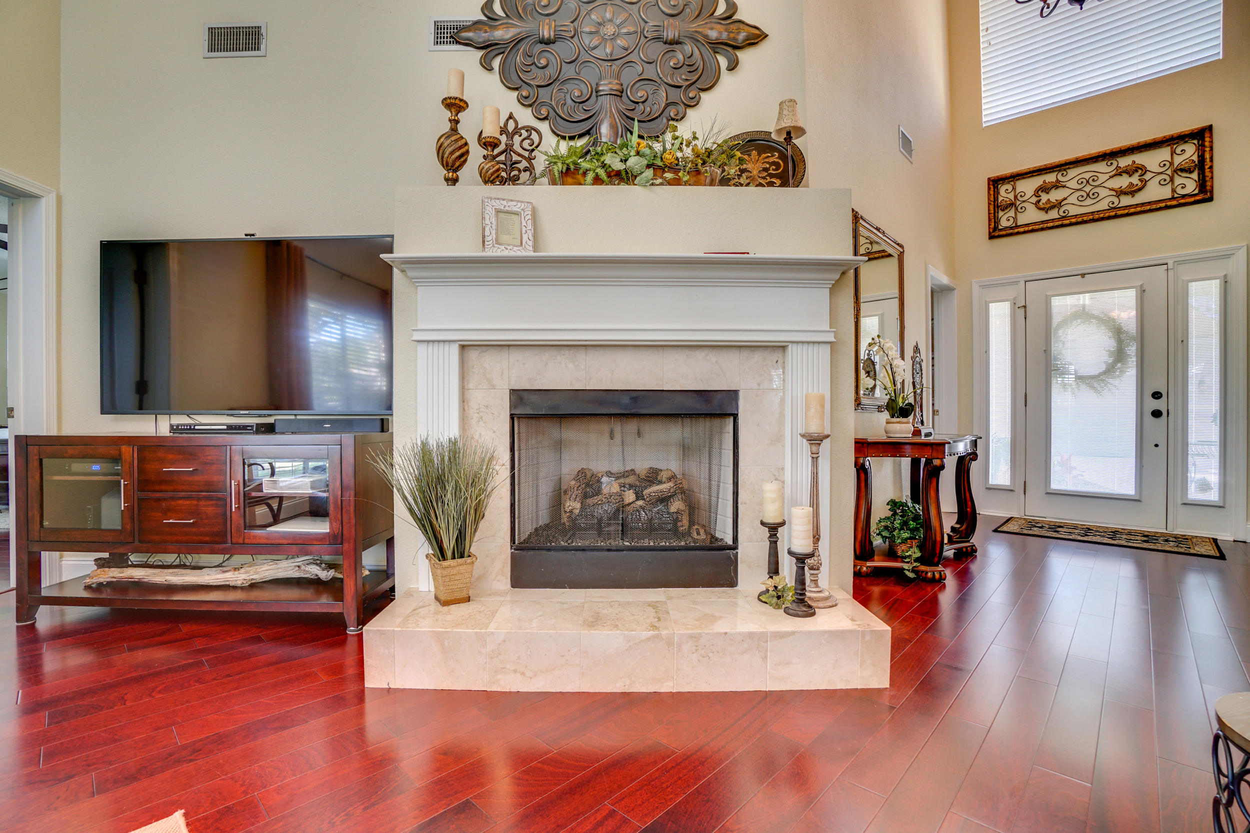 EMERALD LAKES PH 1 - Residential