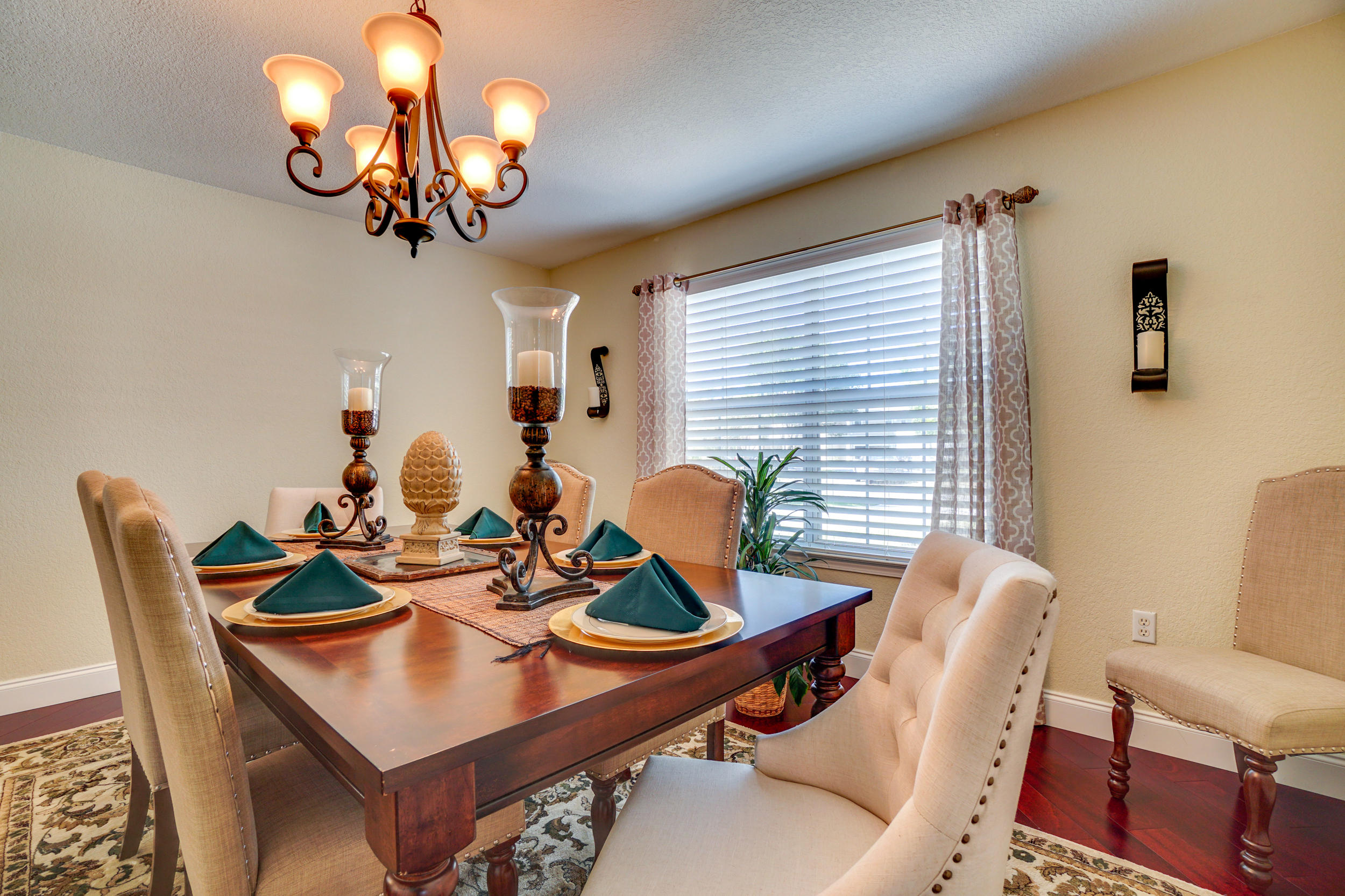 EMERALD LAKES PH 1 - Residential