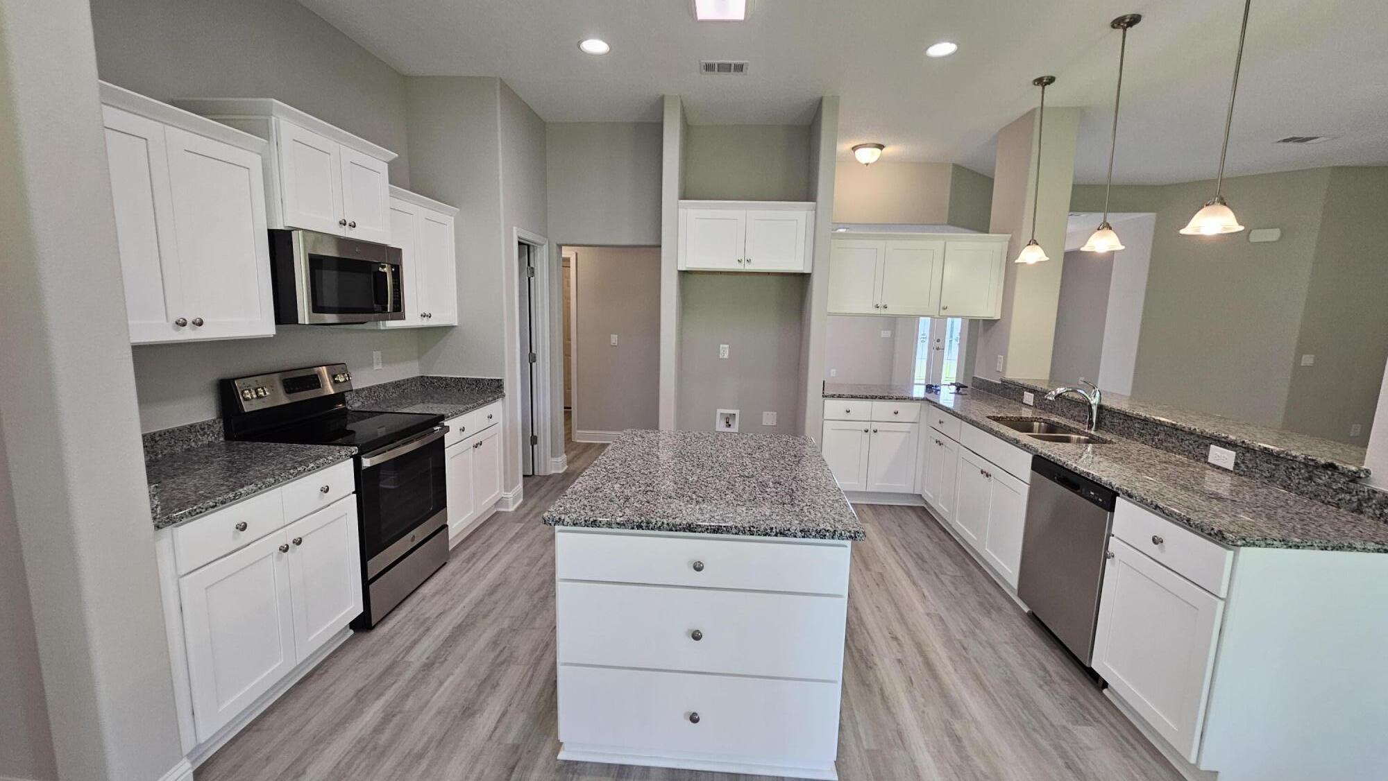 Nature Lake - Residential