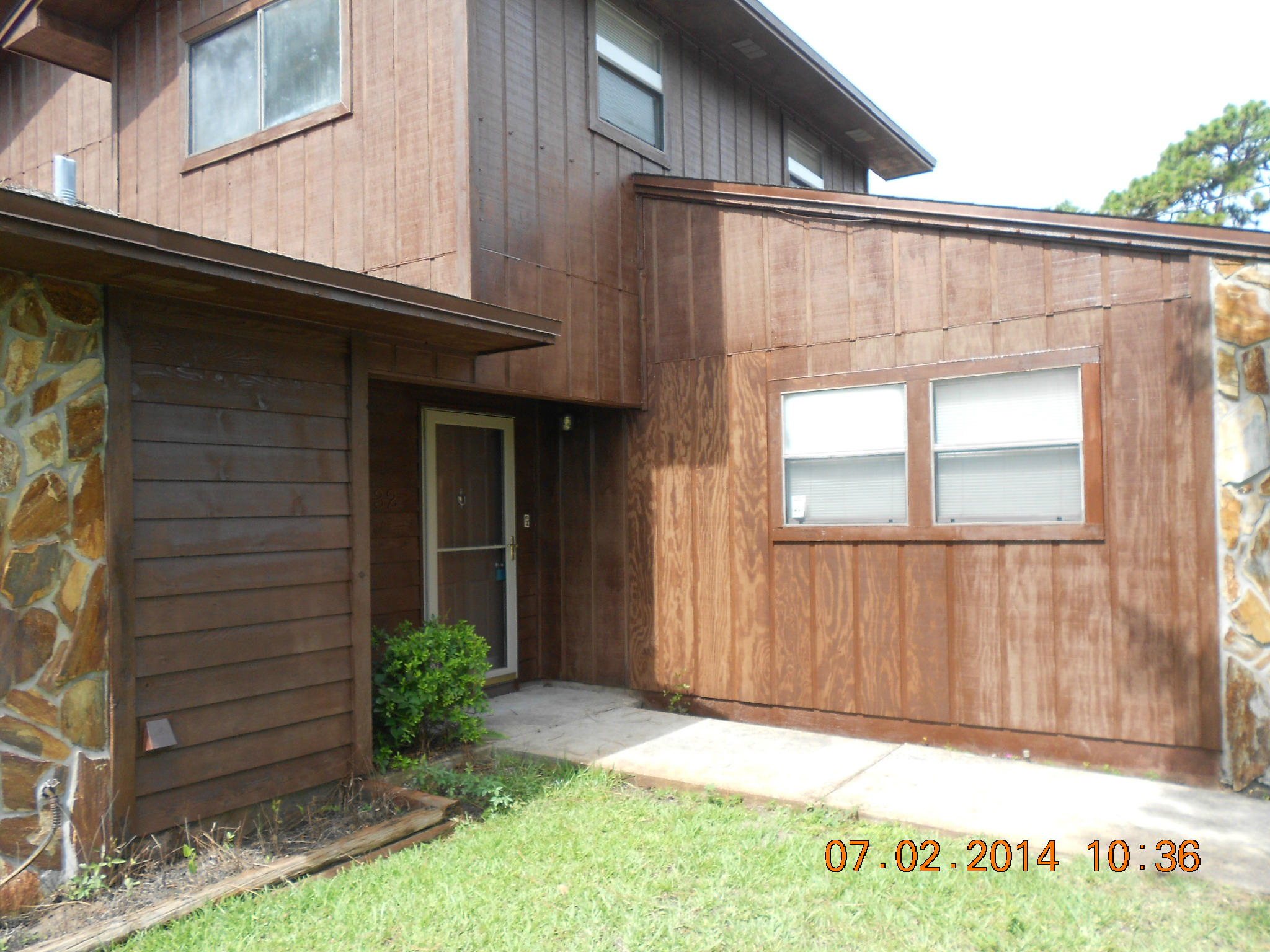 SHALIMAR - Residential Lease