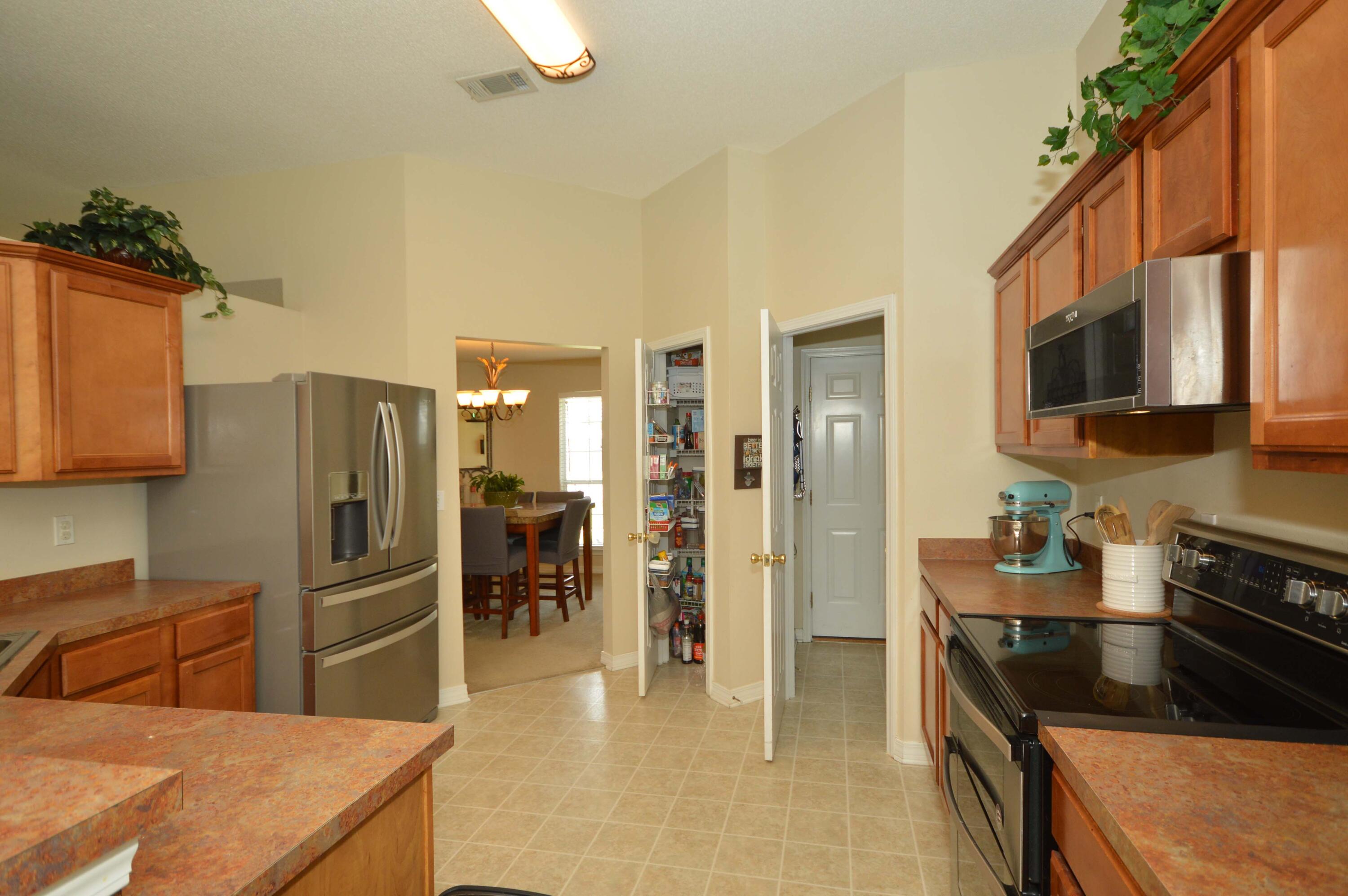 SKY RIDGE ESTATES 1ST ADD - Residential