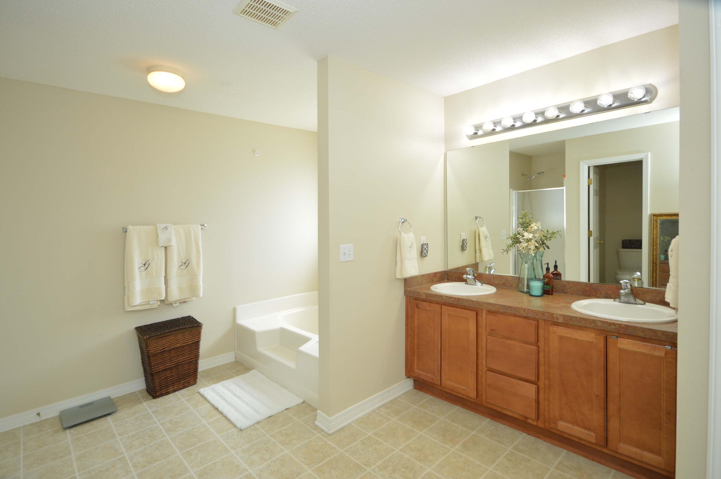 SKY RIDGE ESTATES 1ST ADD - Residential