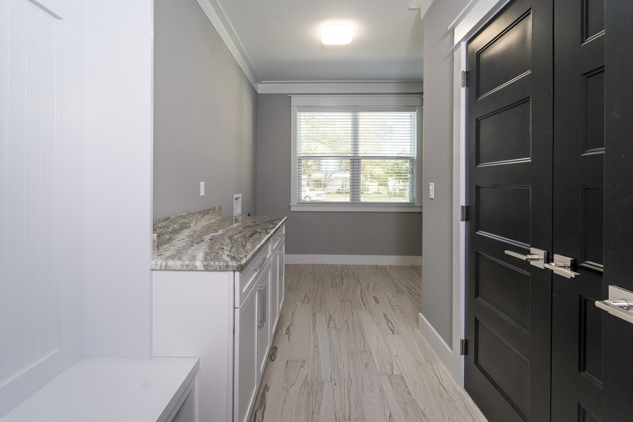 ELLIOTTS POINT - Residential