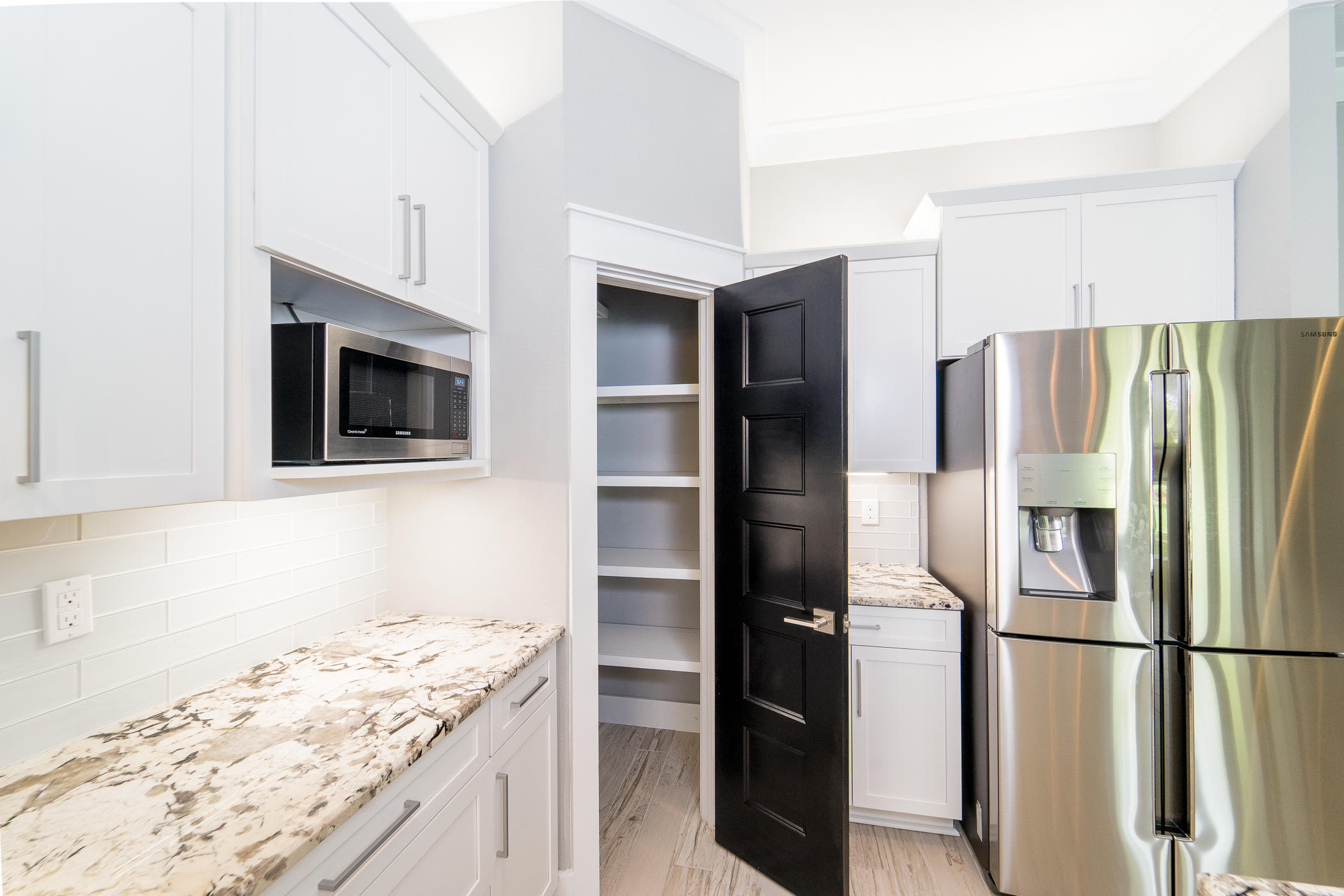 ELLIOTTS POINT - Residential