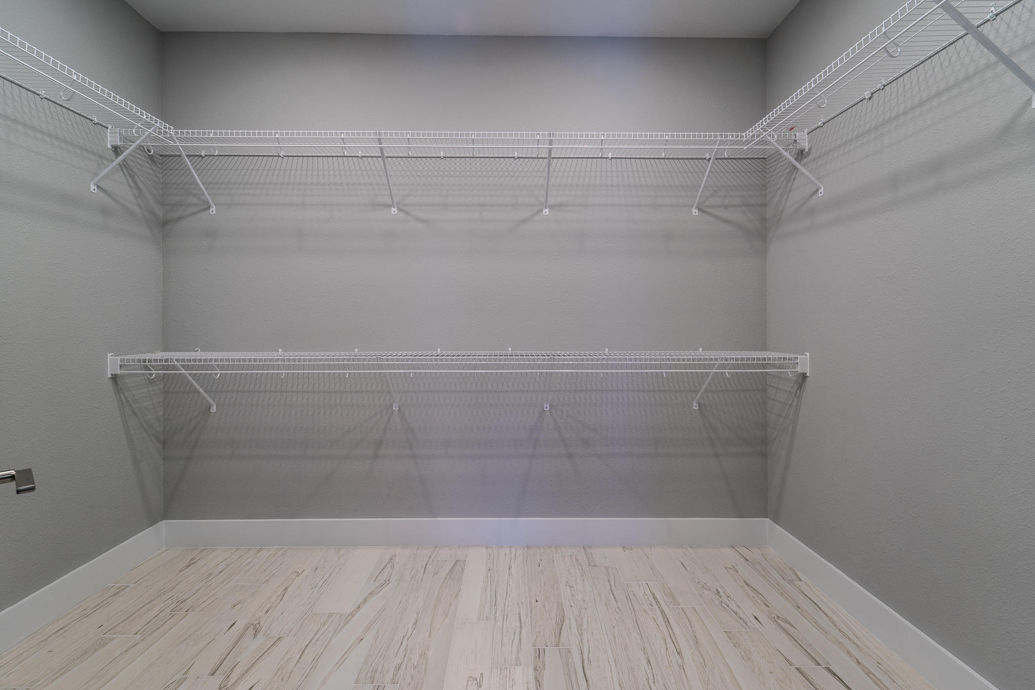 ELLIOTTS POINT - Residential