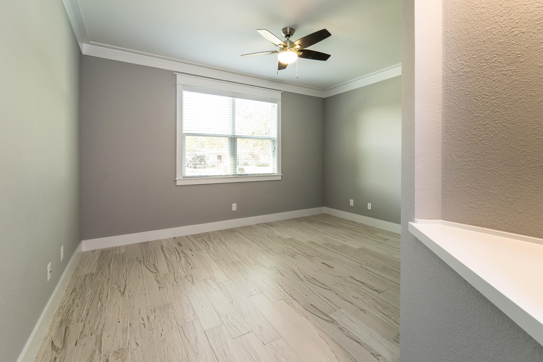 ELLIOTTS POINT - Residential