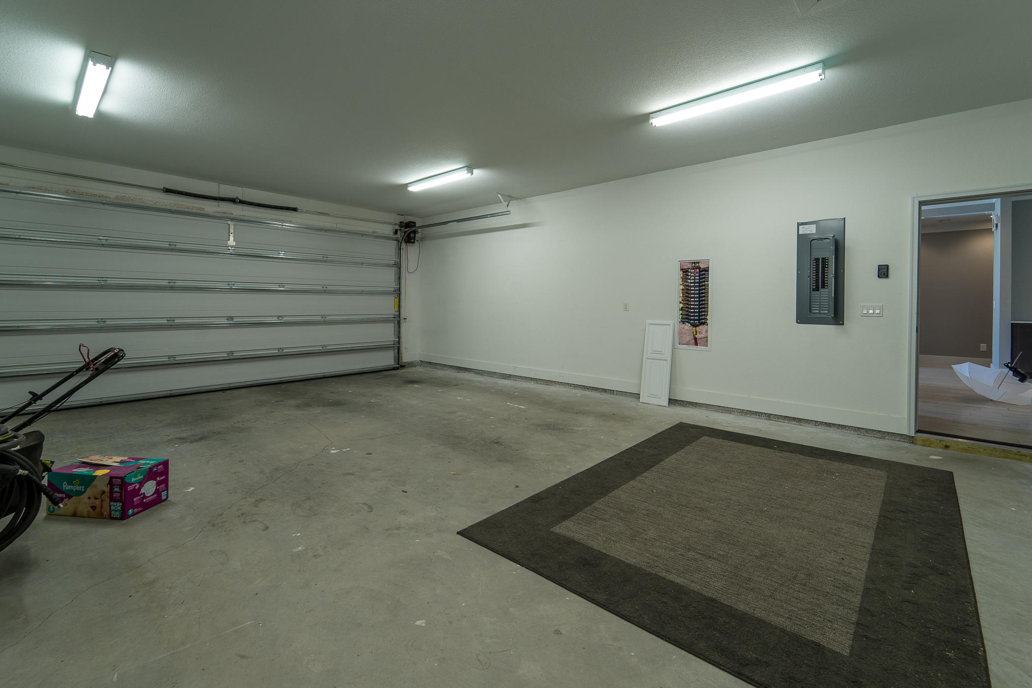 ELLIOTTS POINT - Residential