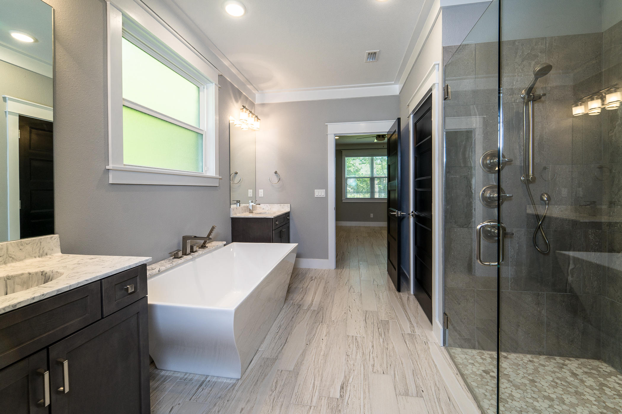 ELLIOTTS POINT - Residential