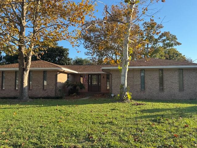 SPRING LAKE 2ND ADD LOT 7 BLK J - Residential Lease