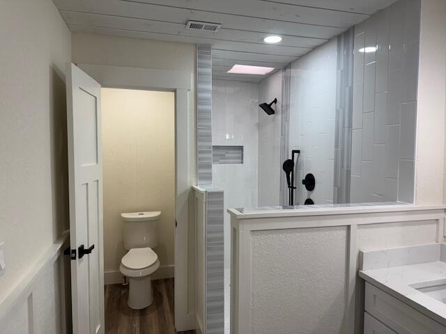 SPRING LAKE 2ND ADD LOT 7 BLK J - Residential Lease