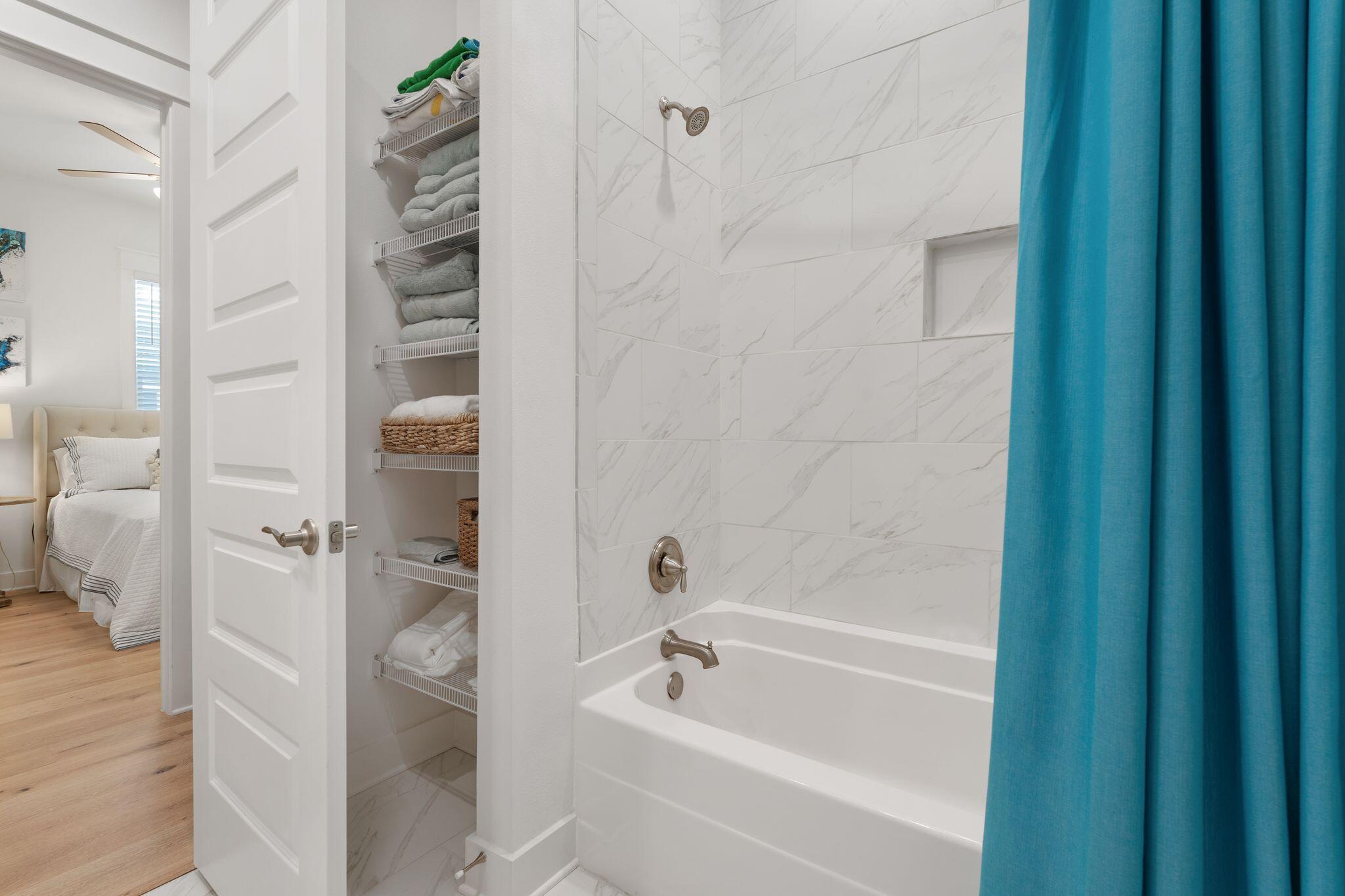 PROMINENCE NORTH - Residential