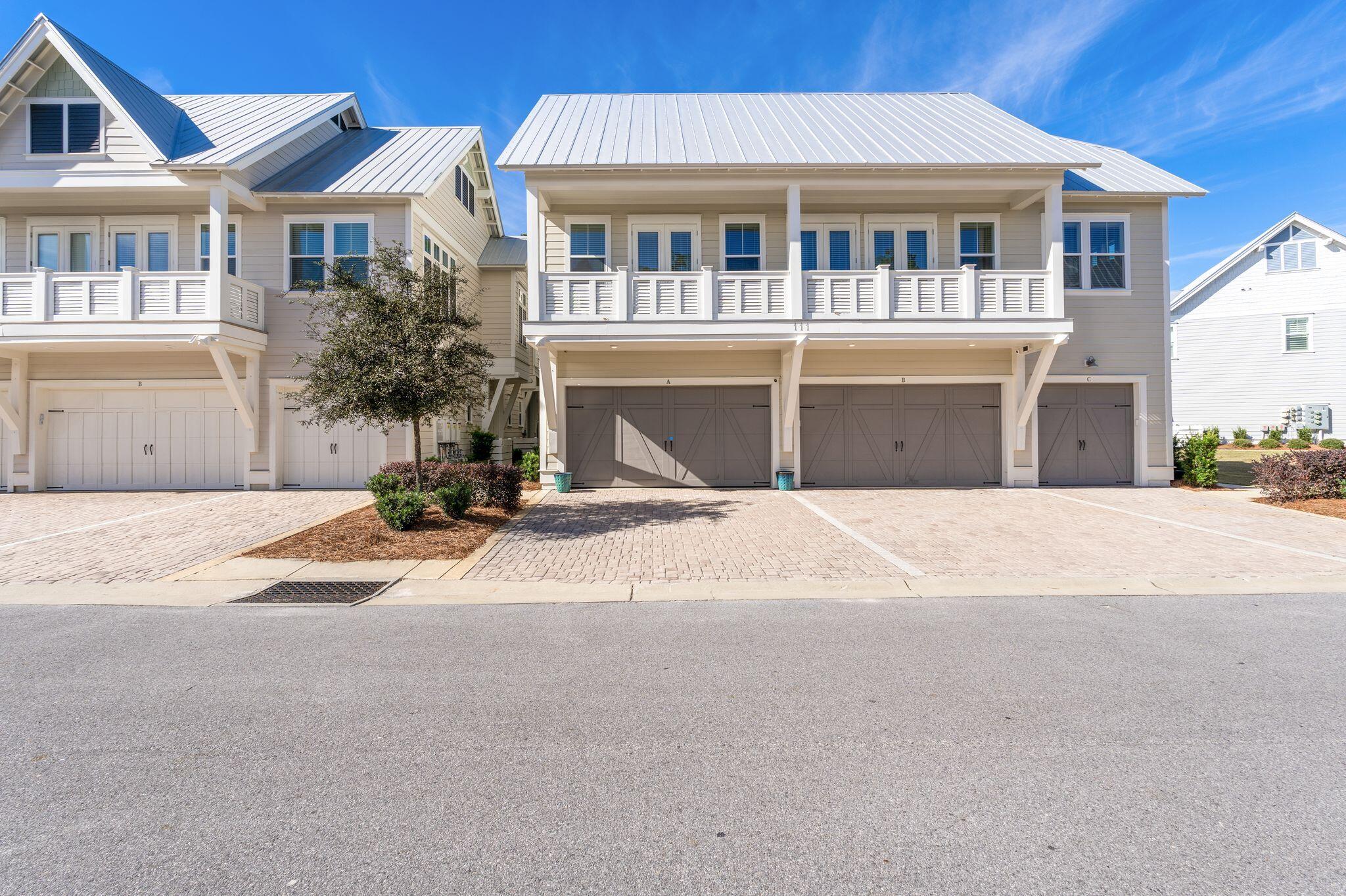 PROMINENCE NORTH - Residential