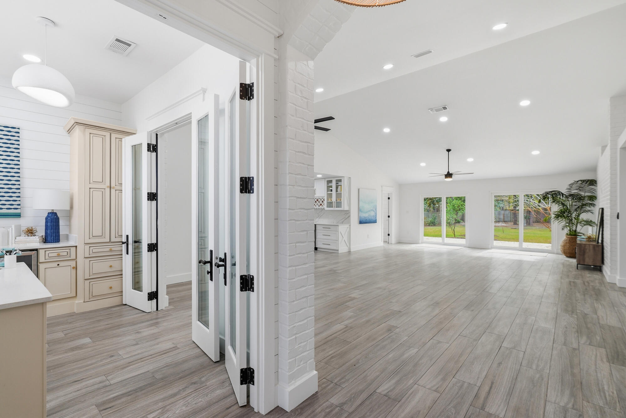 DRIFTWOOD ESTATES - Residential