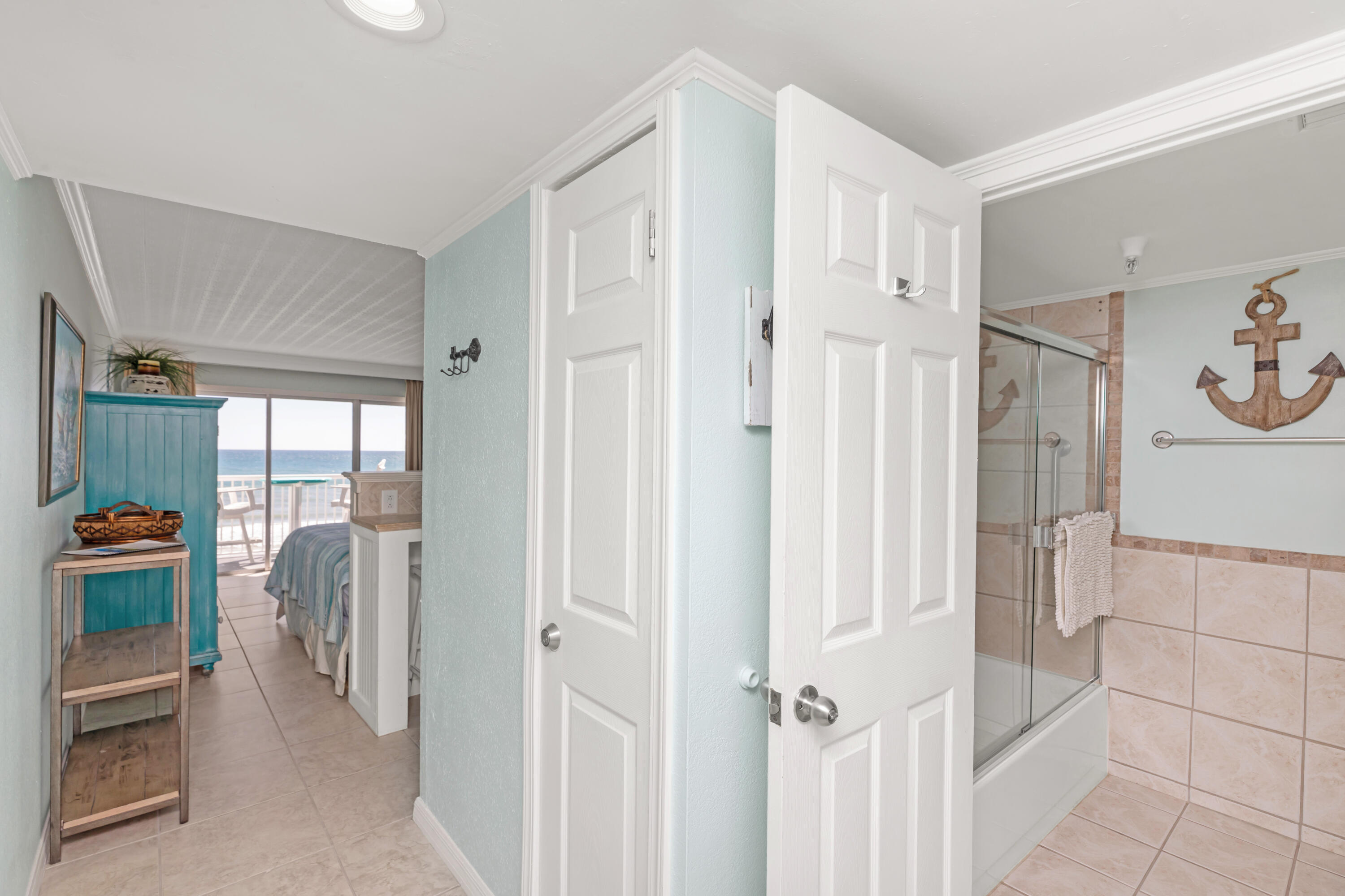 ISLANDER BEACH RESORT CONDO - Residential