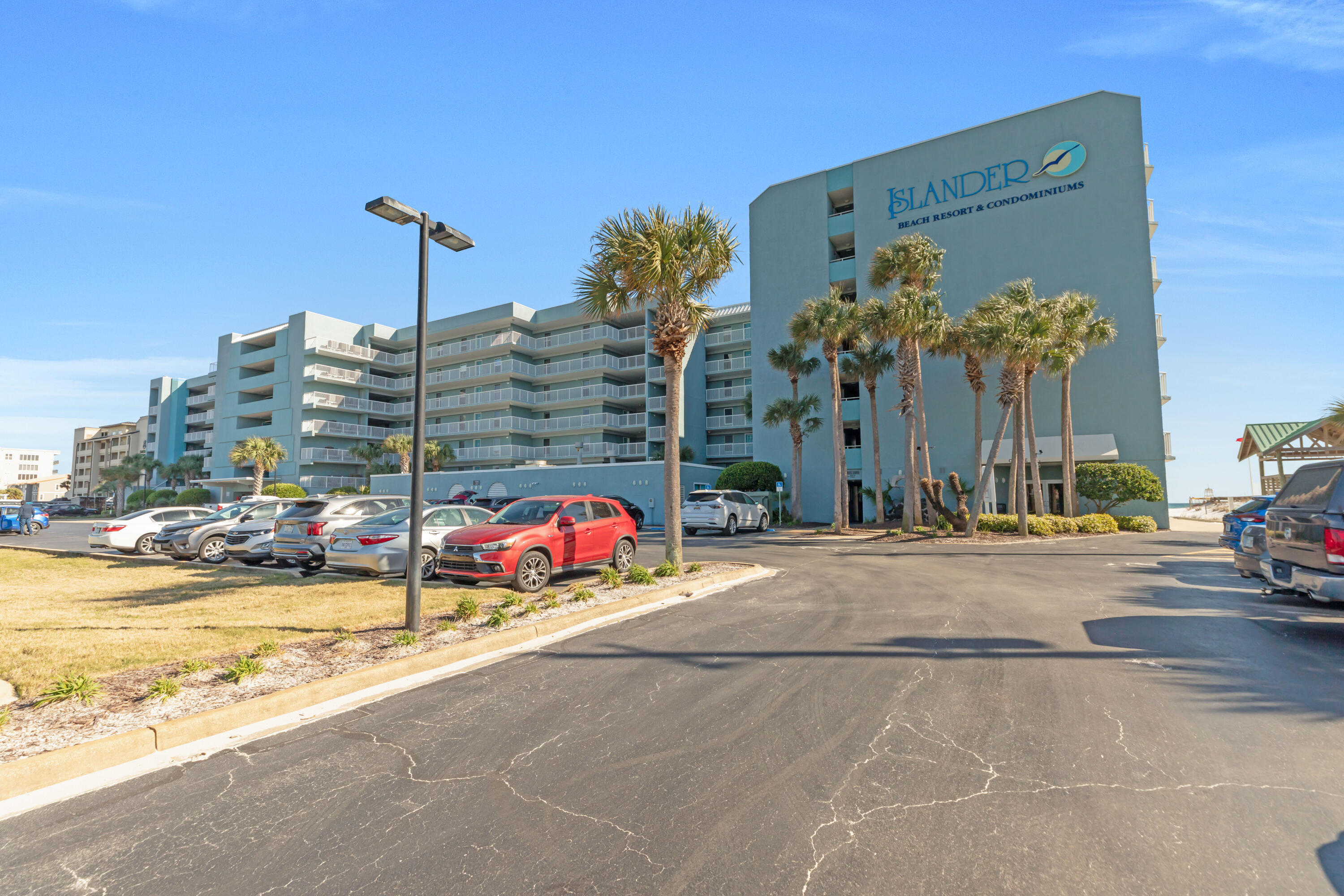 ISLANDER BEACH RESORT CONDO - Residential