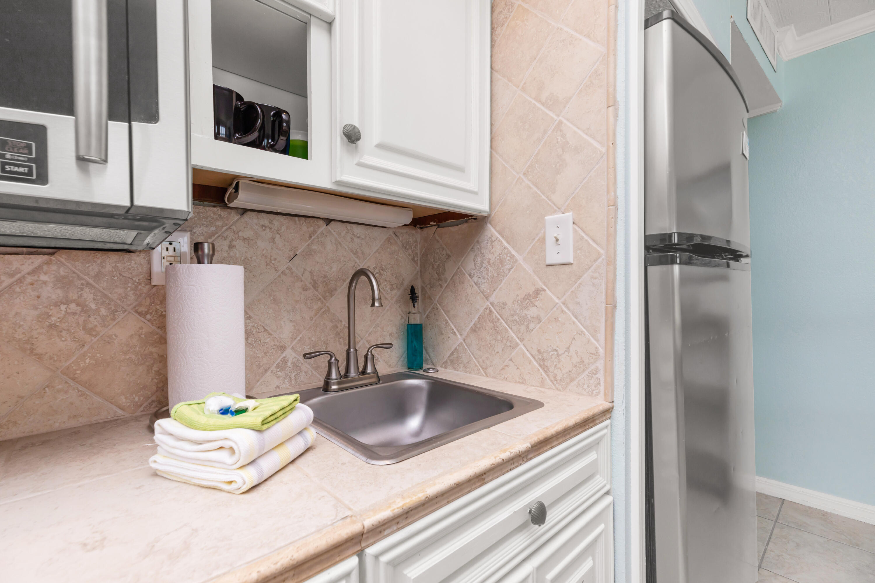 ISLANDER BEACH RESORT CONDO - Residential