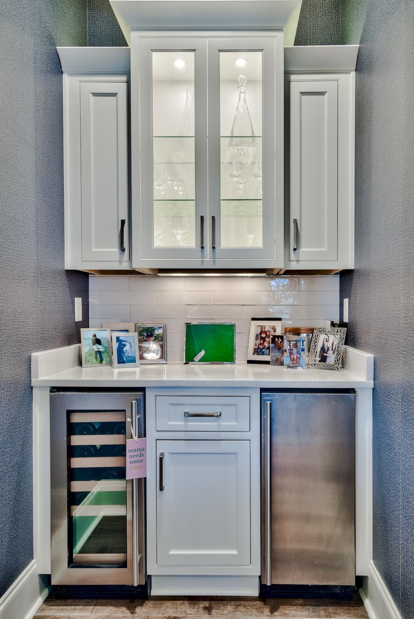 REGATTA BAY 
COMMODORE POINT - Residential